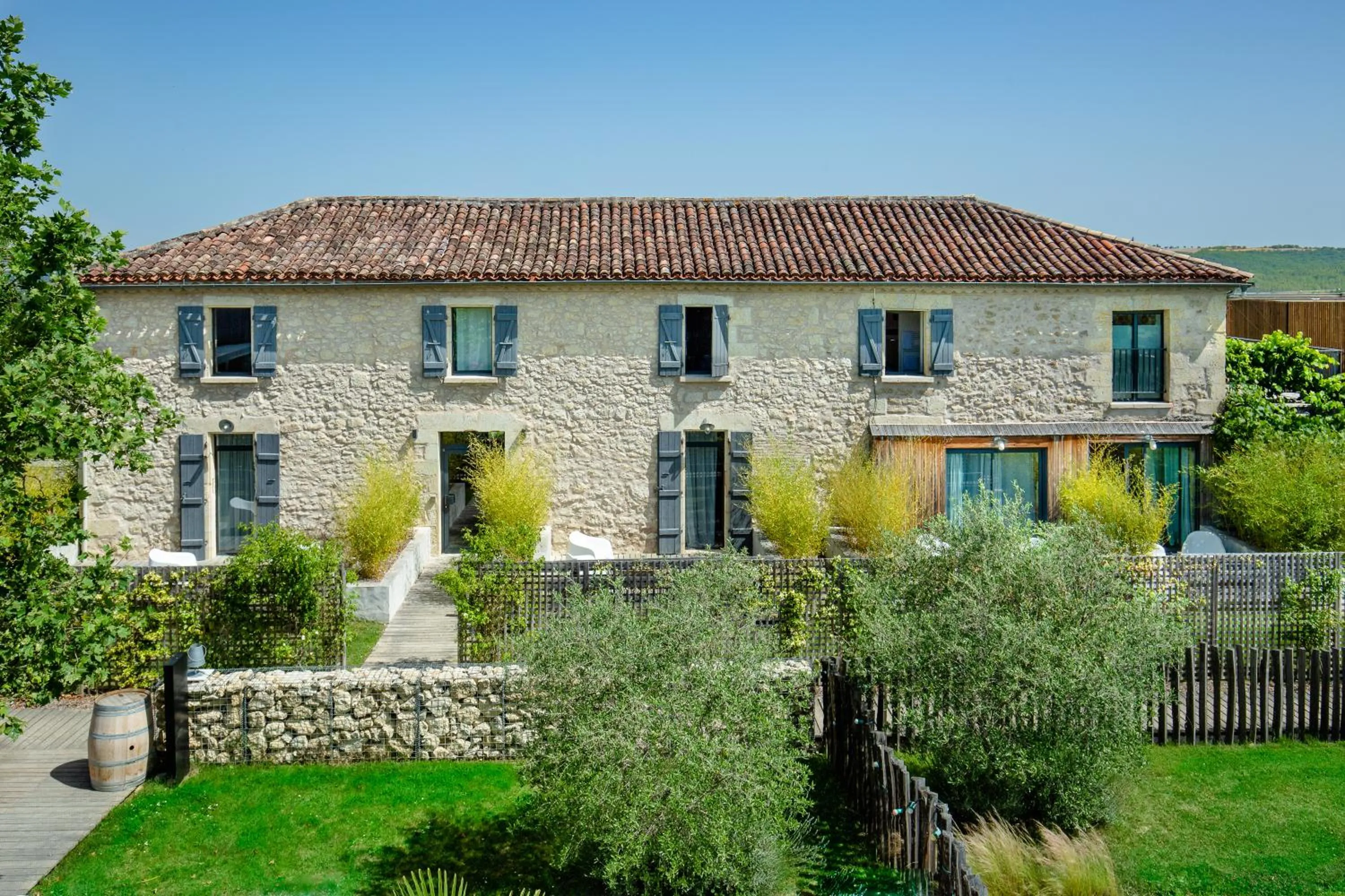 Facade/entrance in Le Domaine de Baulieu, Singuliers Hotels