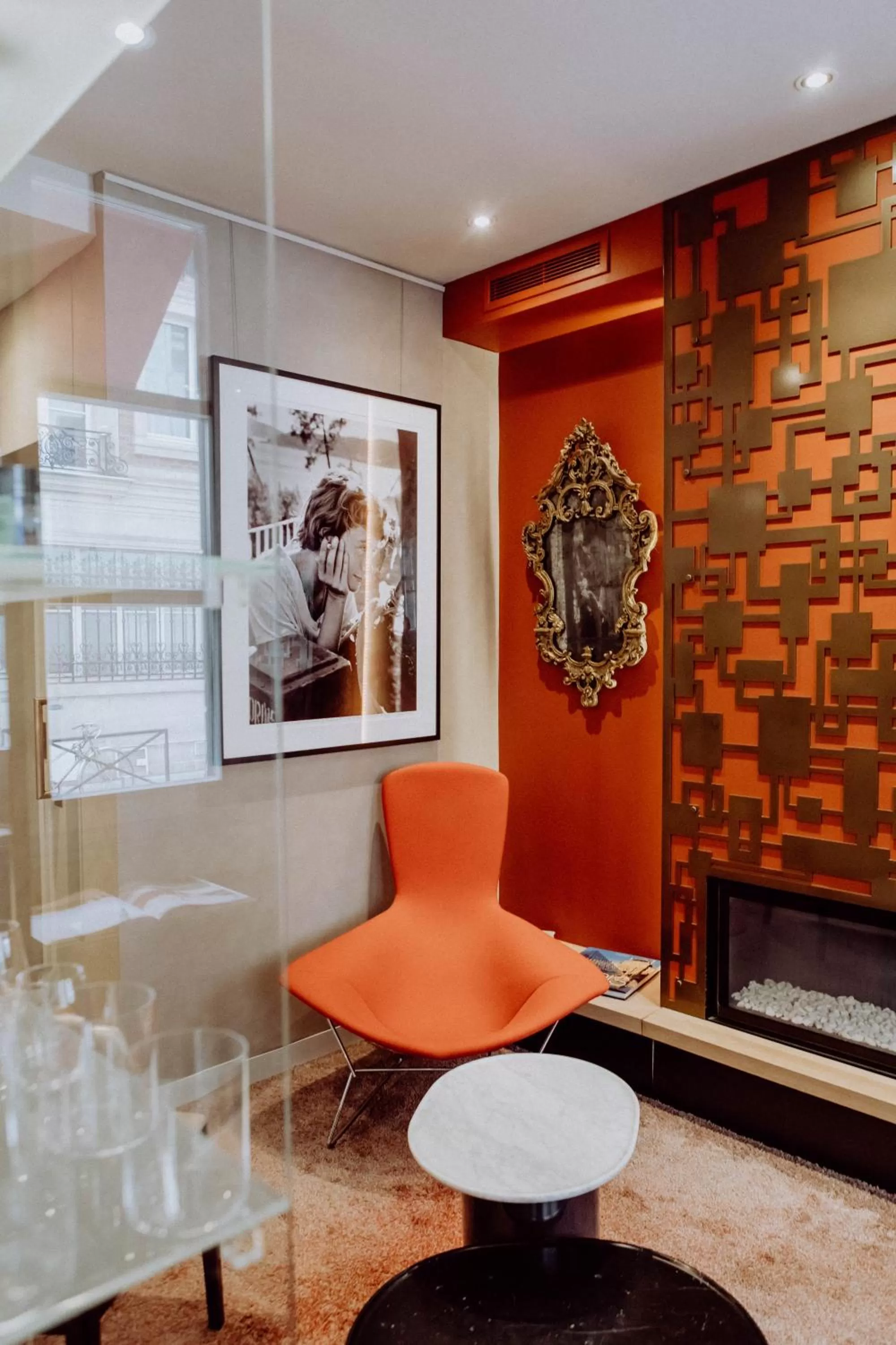Living room in Hôtel de Lille - Saint-Germain des Près