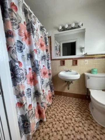 Colonial Inn Seekonk