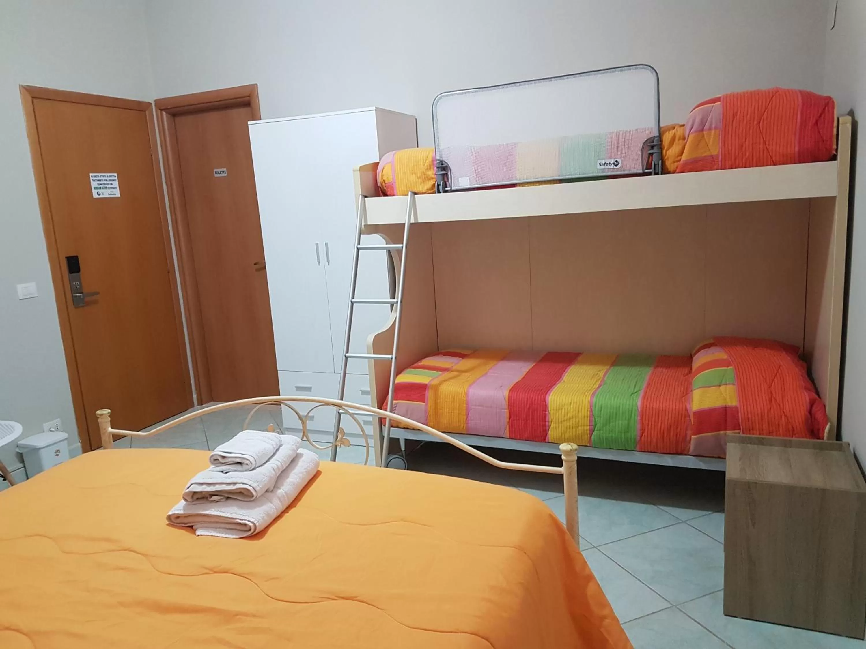 Bedroom, Bed in B&B Magna Grecia