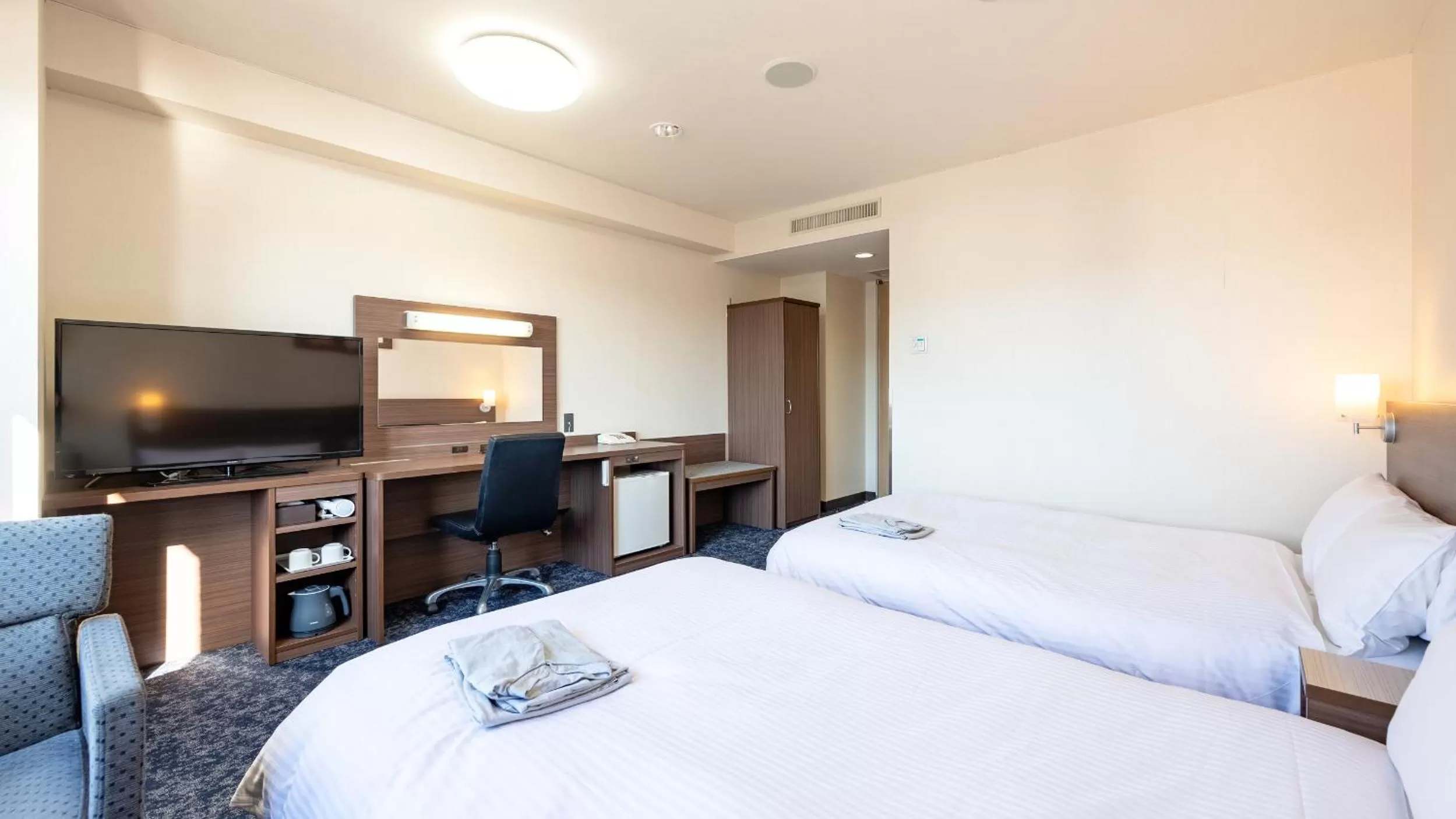 Photo of the whole room, Bed in EN HOTEL Ise