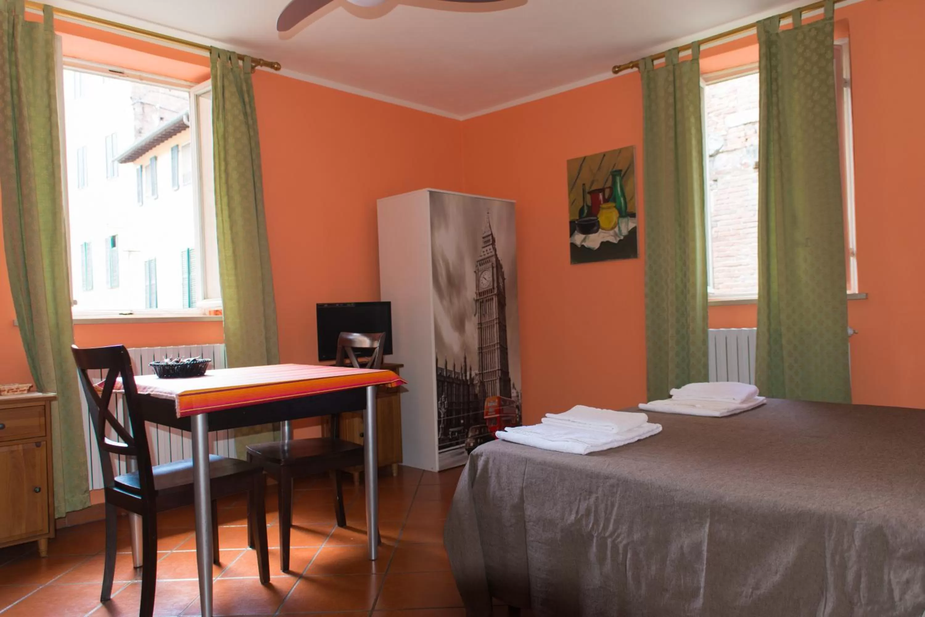 Dining area, Bed in Al Cardinale Rooms & Studios