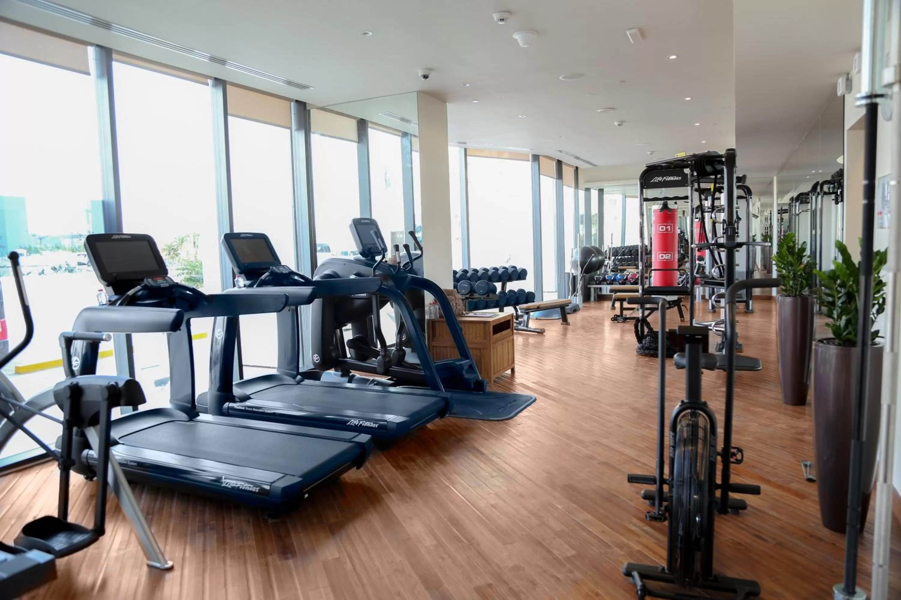 Fitness centre/facilities in The Retreat Palm Dubai MGallery by Sofitel