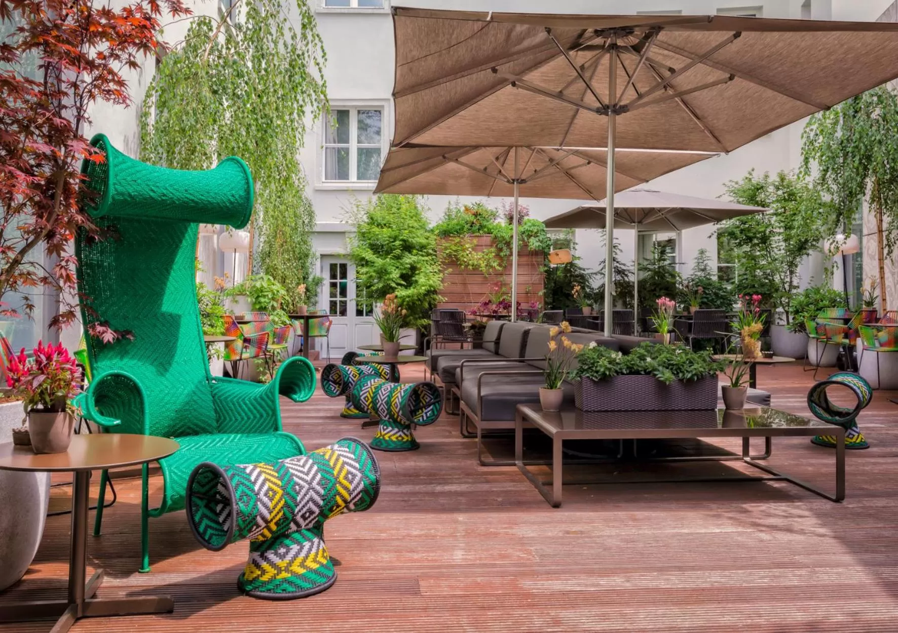 Balcony/Terrace in SO/ Berlin Das Stue