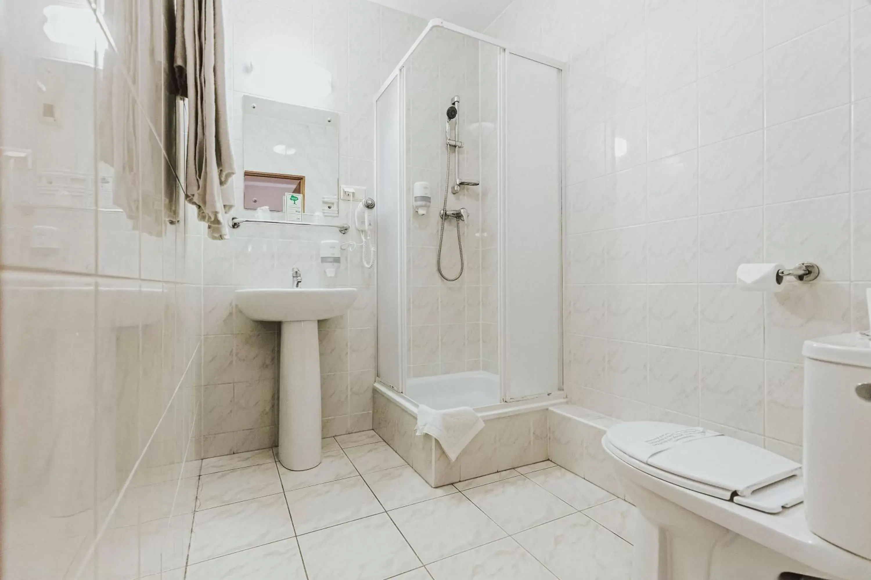 Standard Twin Room in Hotel Gromada Warszawa Centrum Standard Twin Room in Hotel Gromada Warszawa Centrum