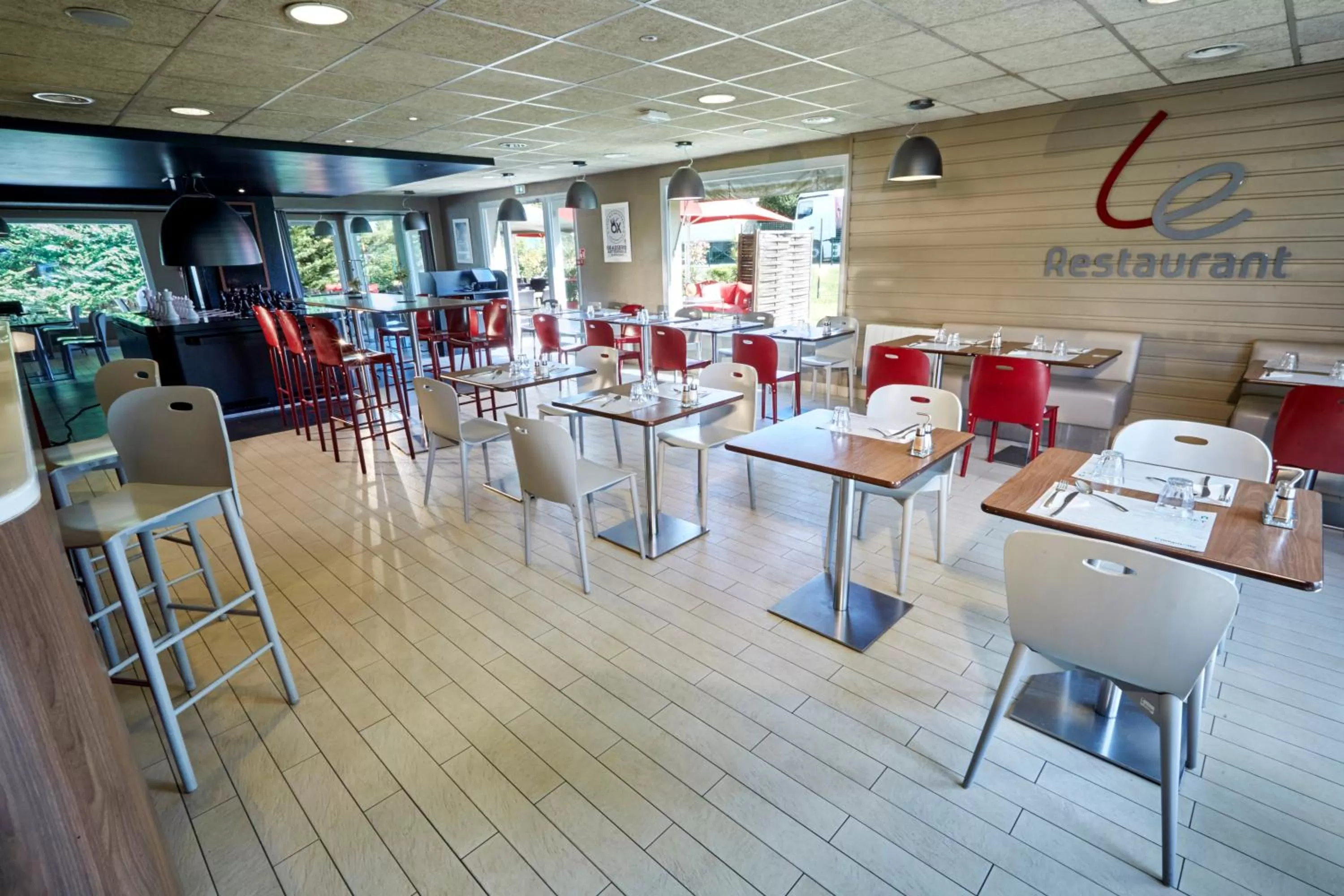 Restaurant/places to eat in Campanile Evry Ouest - Corbeil Essonnes