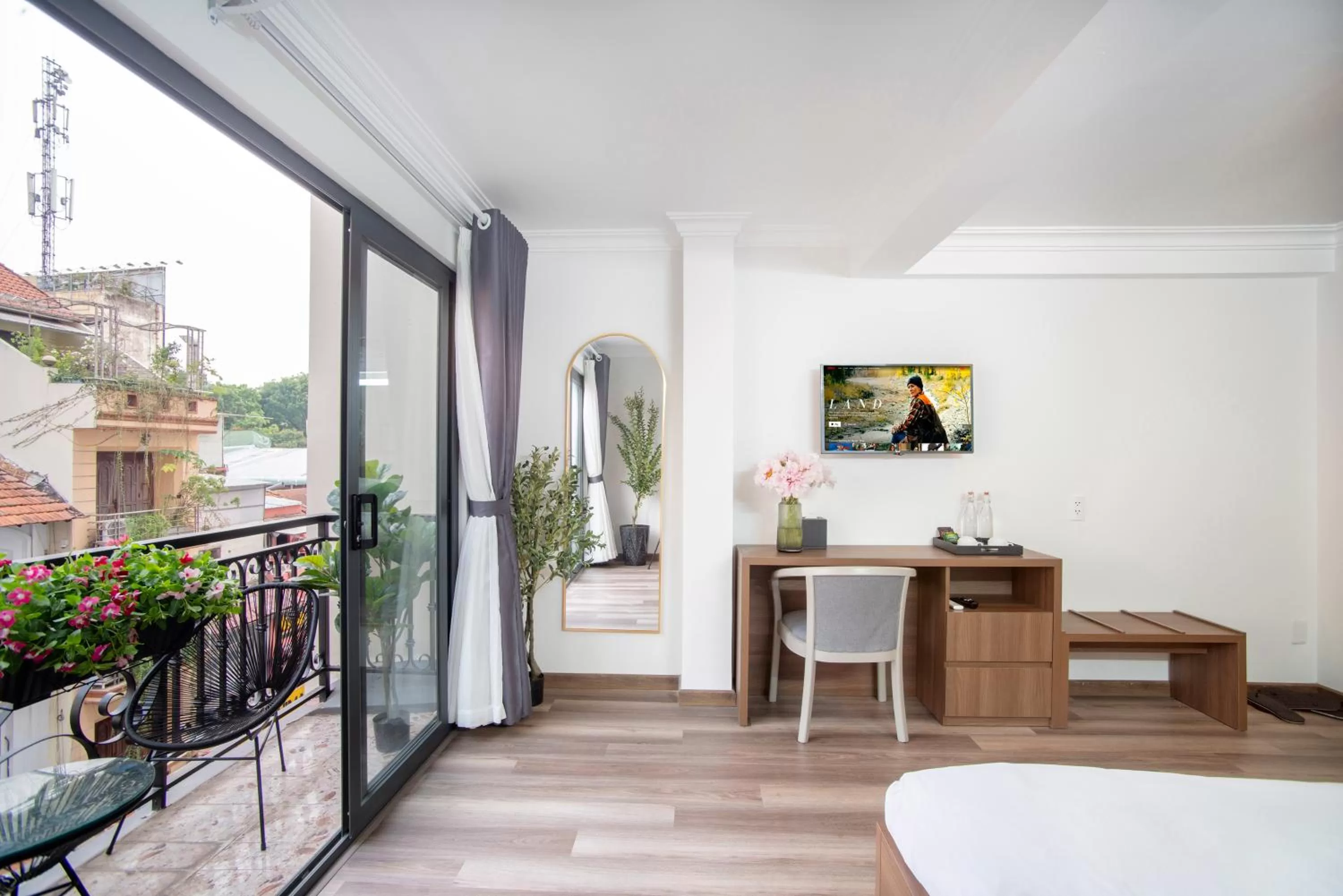 TV and multimedia in SAZI BEN THANH Hotel HCM