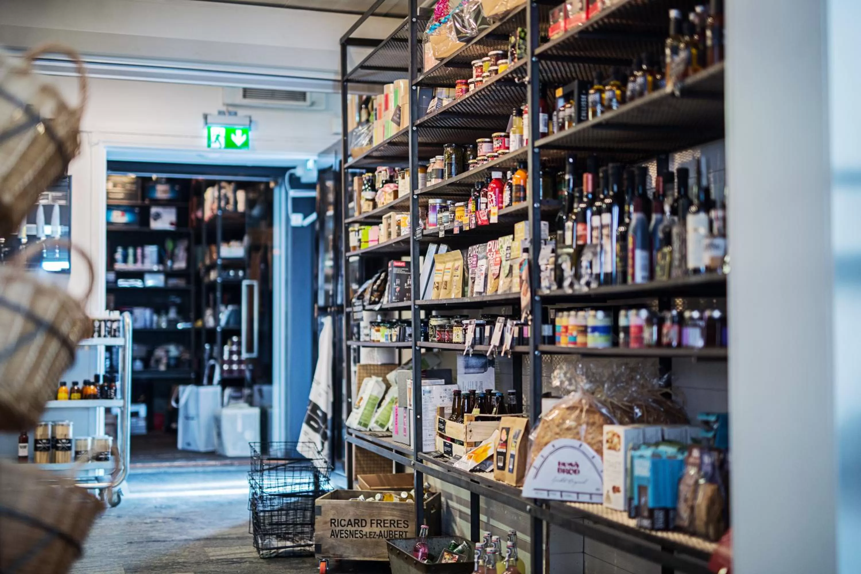 On-site shops in SPiS Hotel & Hostel