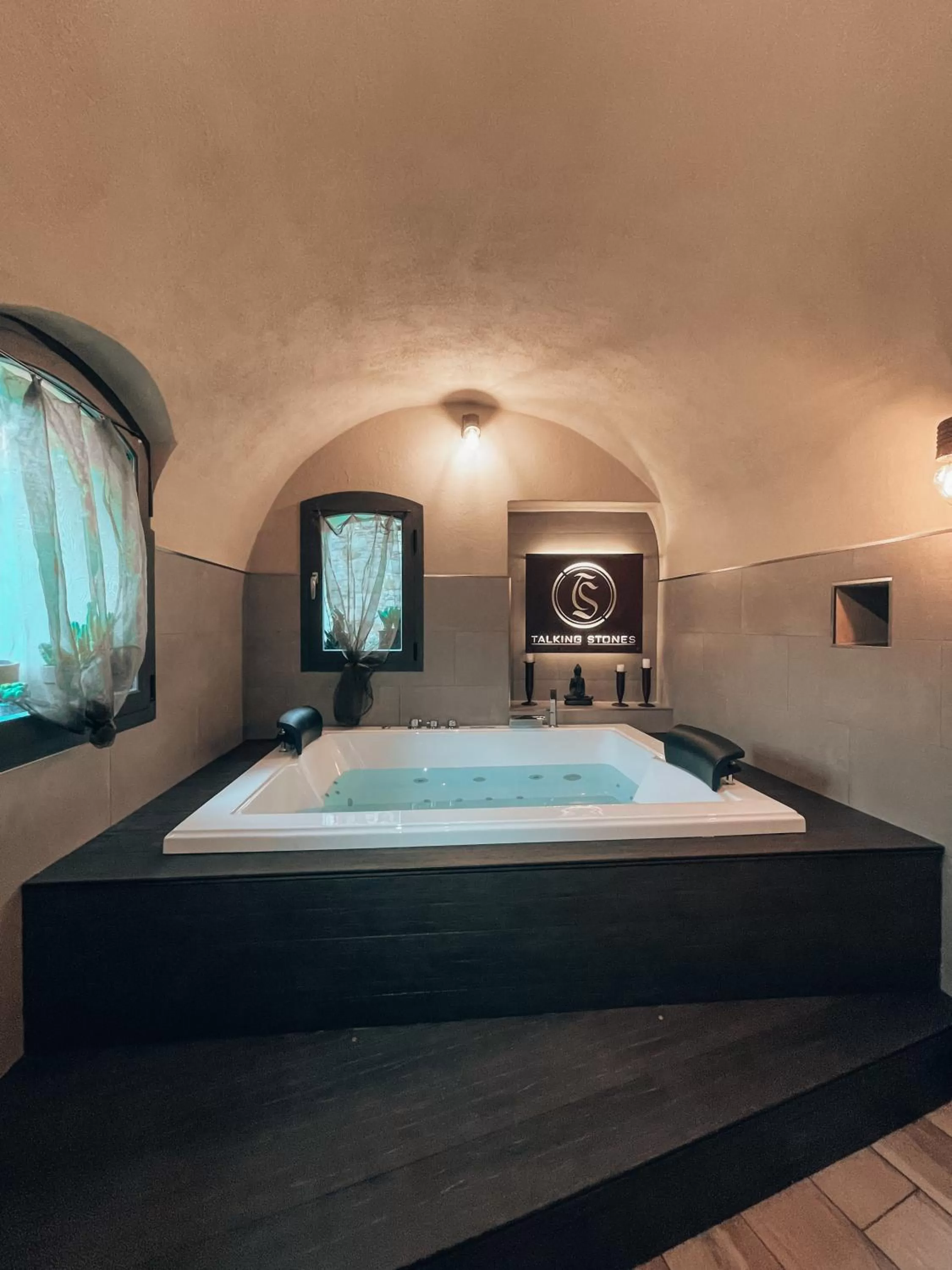 Hot Tub in Talking Stones