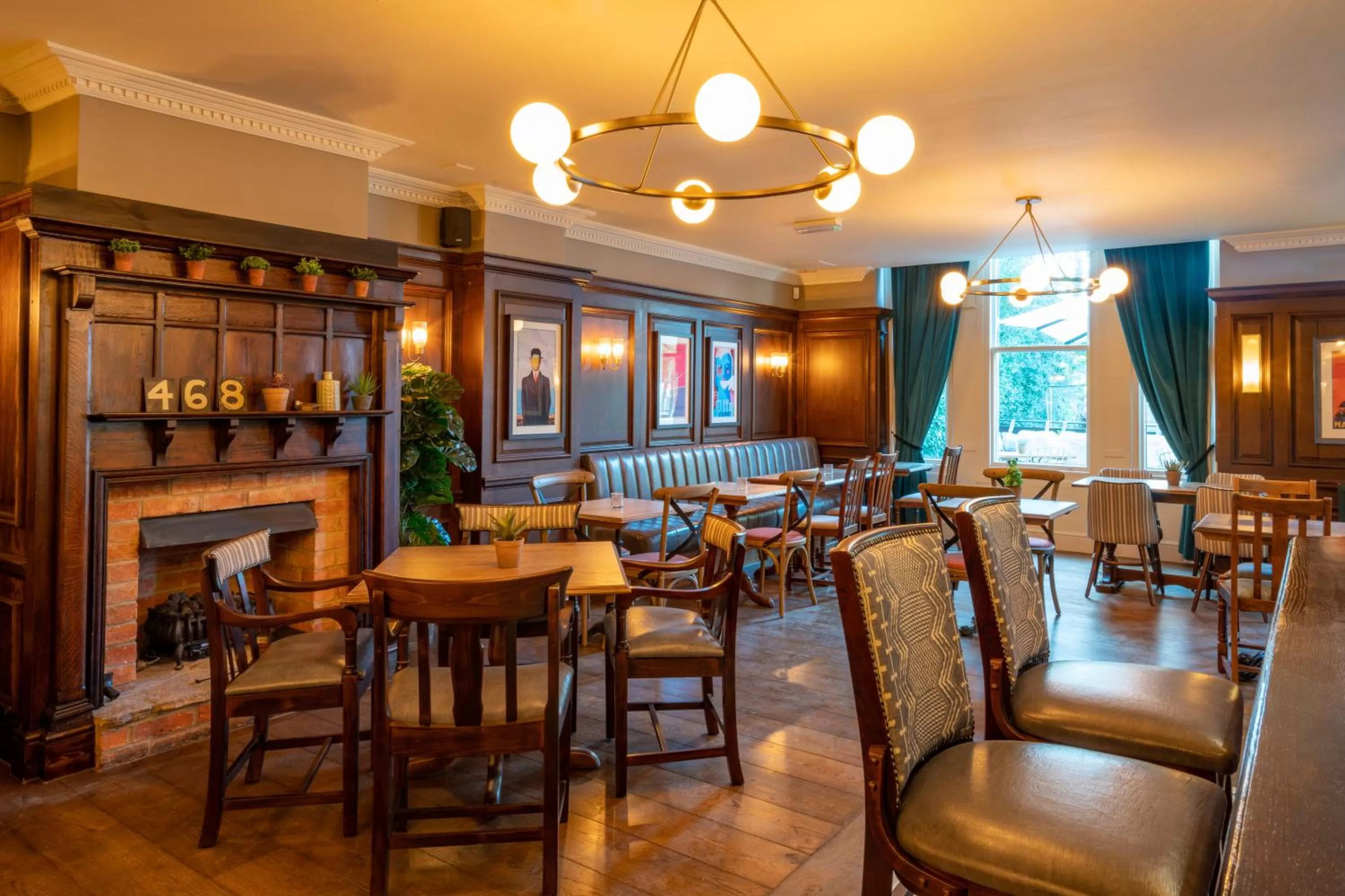 Restaurant/places to eat in The Pavilion Arms