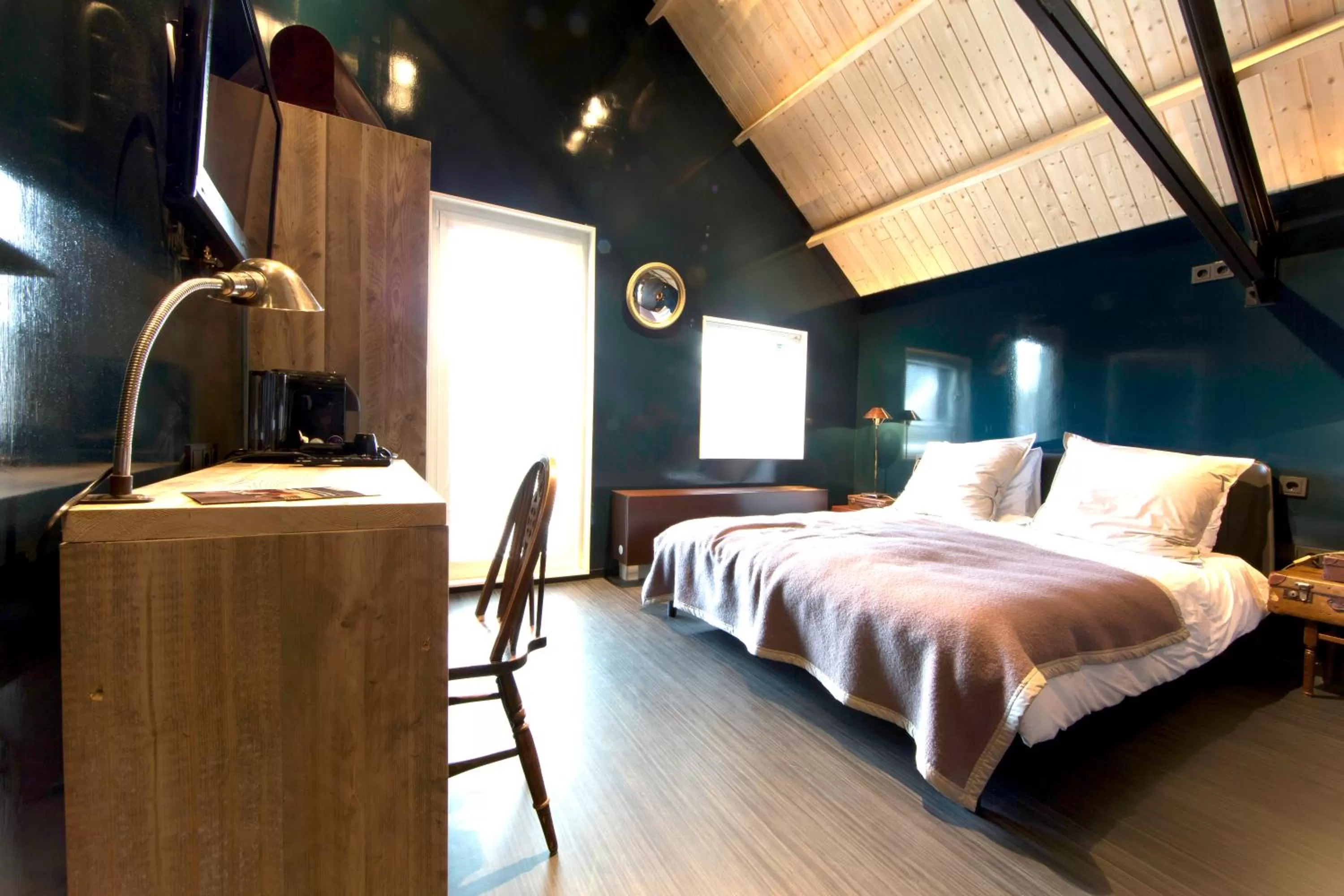 Photo of the whole room, Bed in Design Hotel Modez