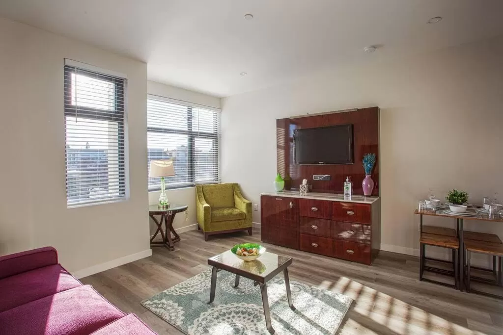 TV/Entertainment Center in One Bedroom Apartment with SD Downtown View