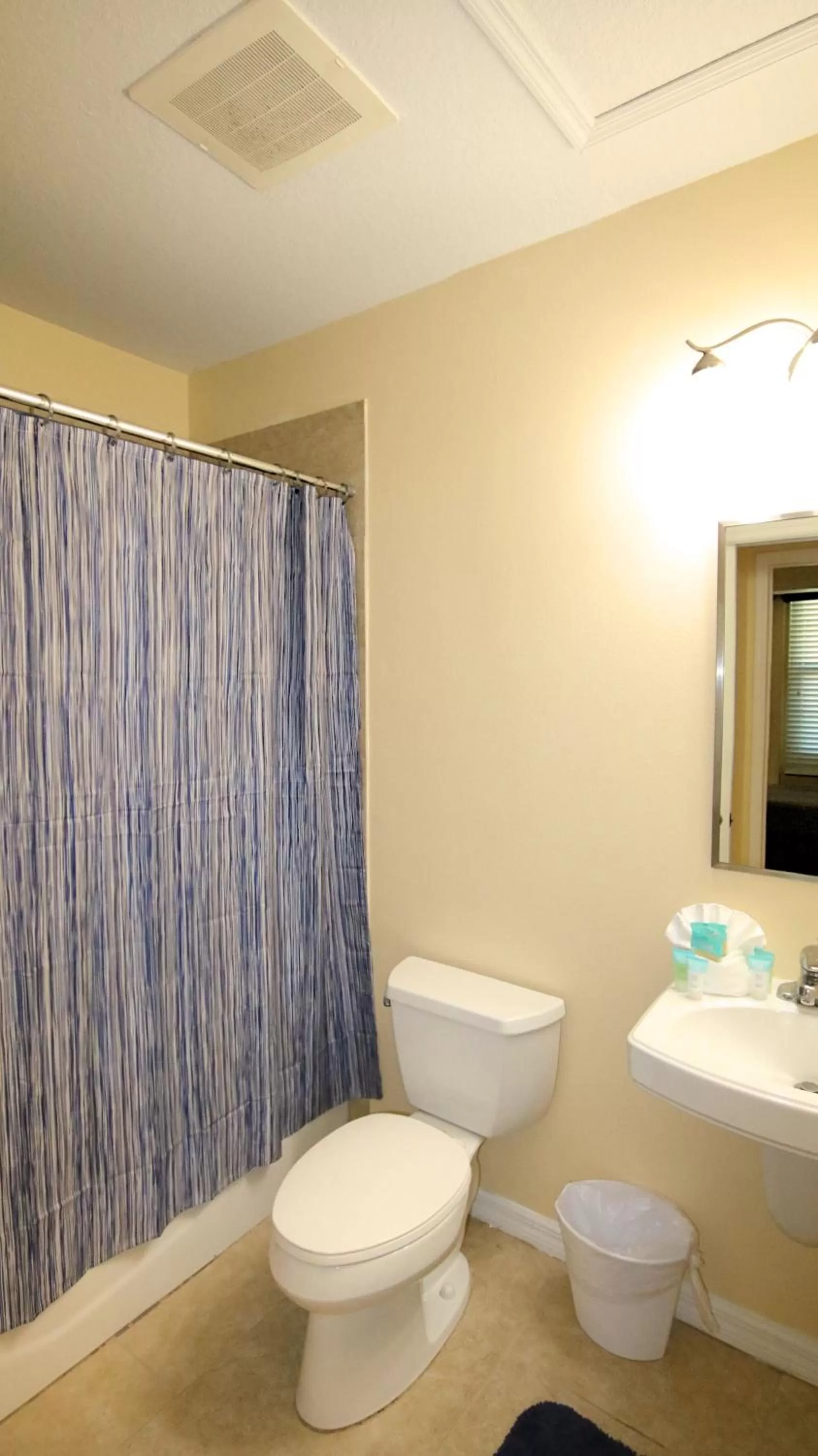 John's Pass Hotel - Fully Remote Check In