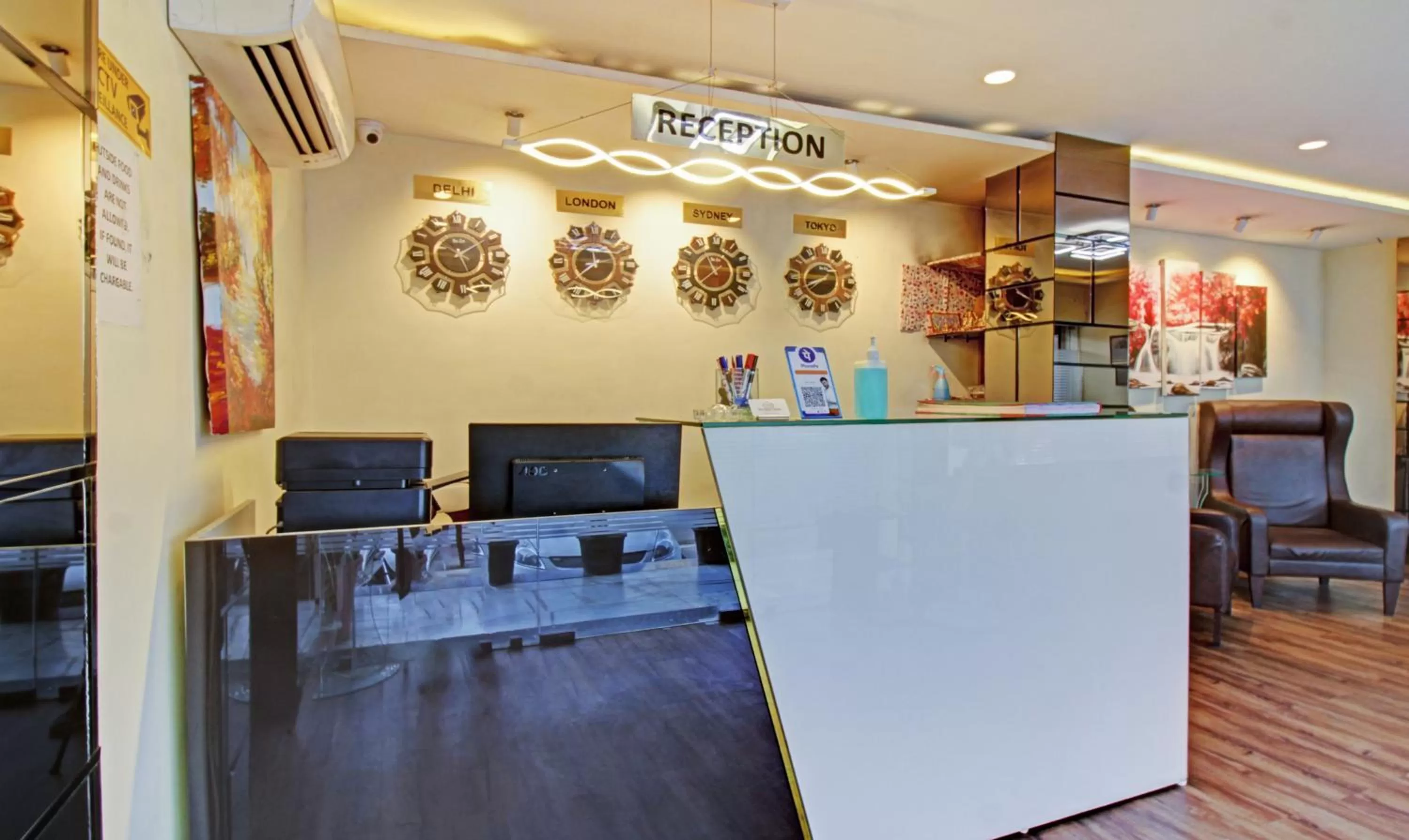 Lobby or reception in Treebo The Boss