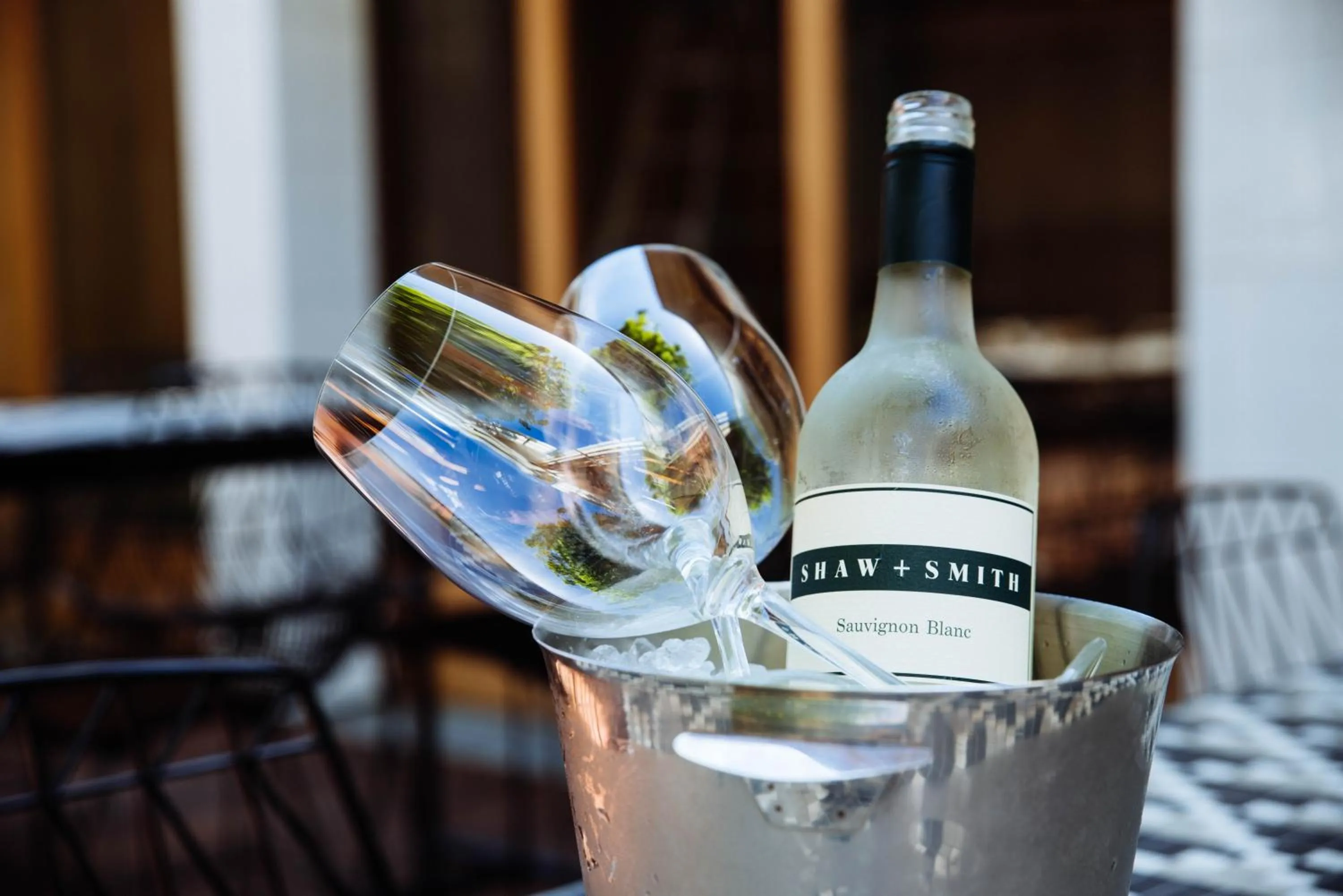 Alcoholic drinks in Morphett Arms Hotel