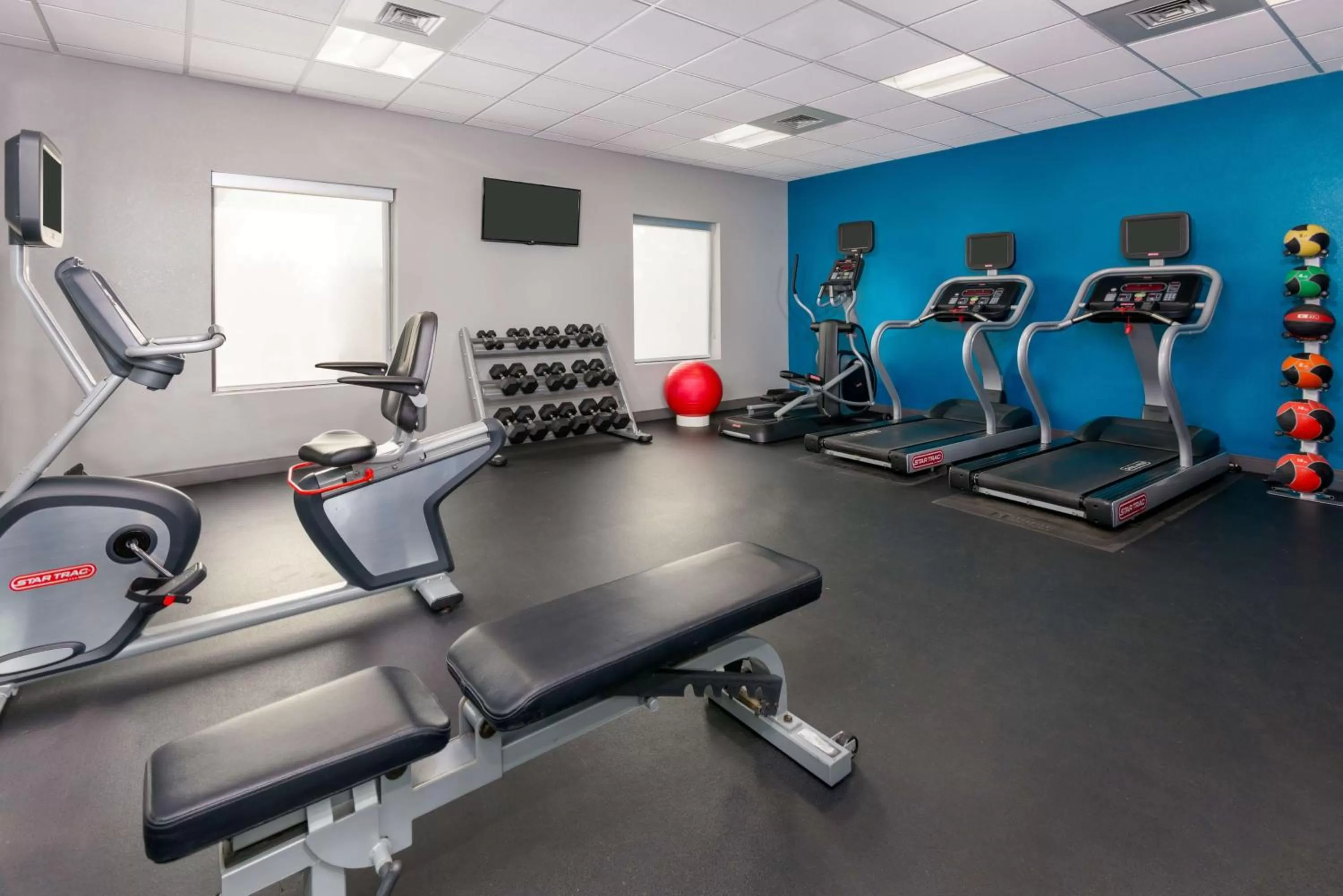 Fitness centre/facilities in Hampton Inn & Suites Winston-Salem/University Area
