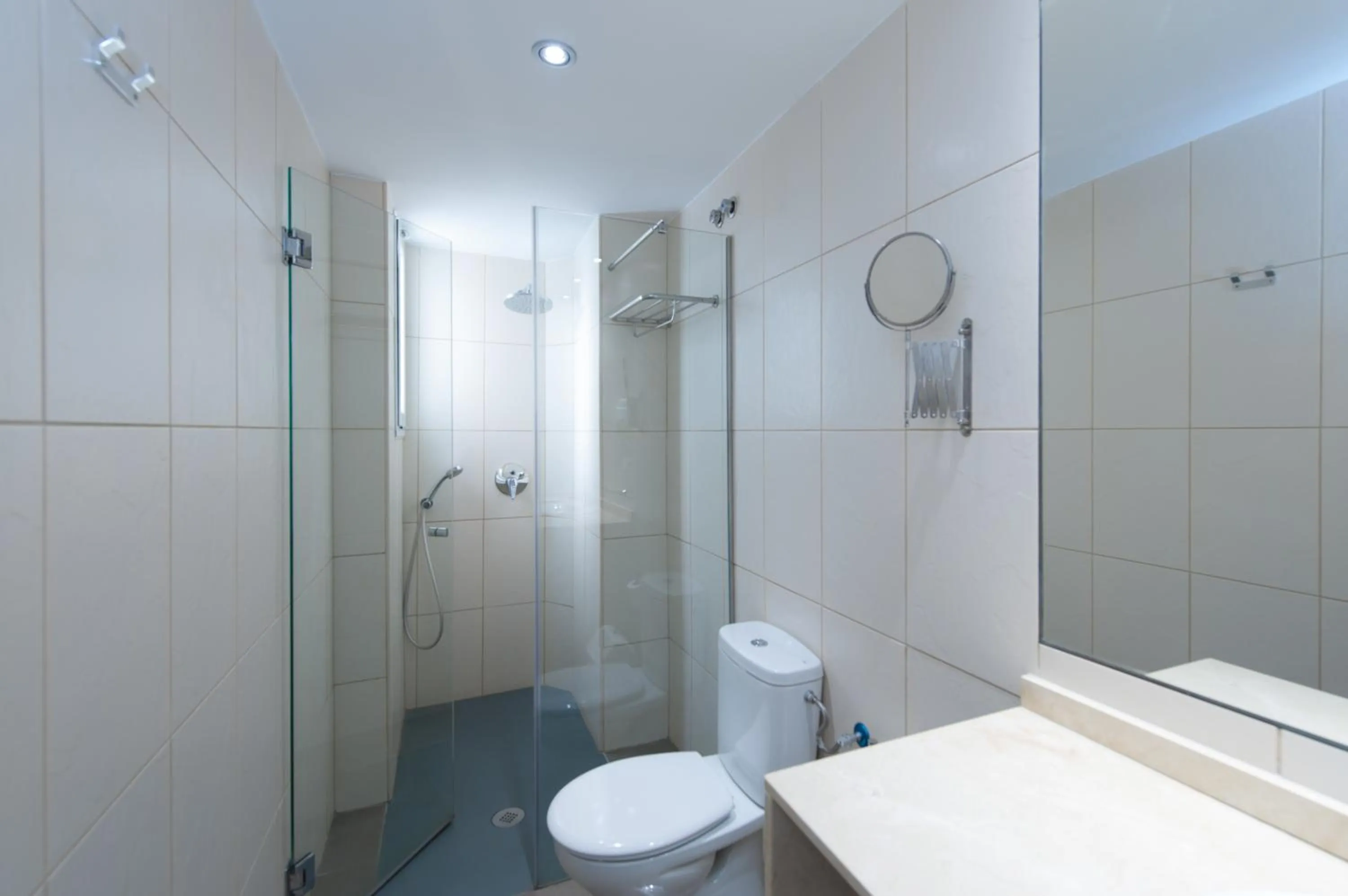 Shower in Apartamentos Colón Playa