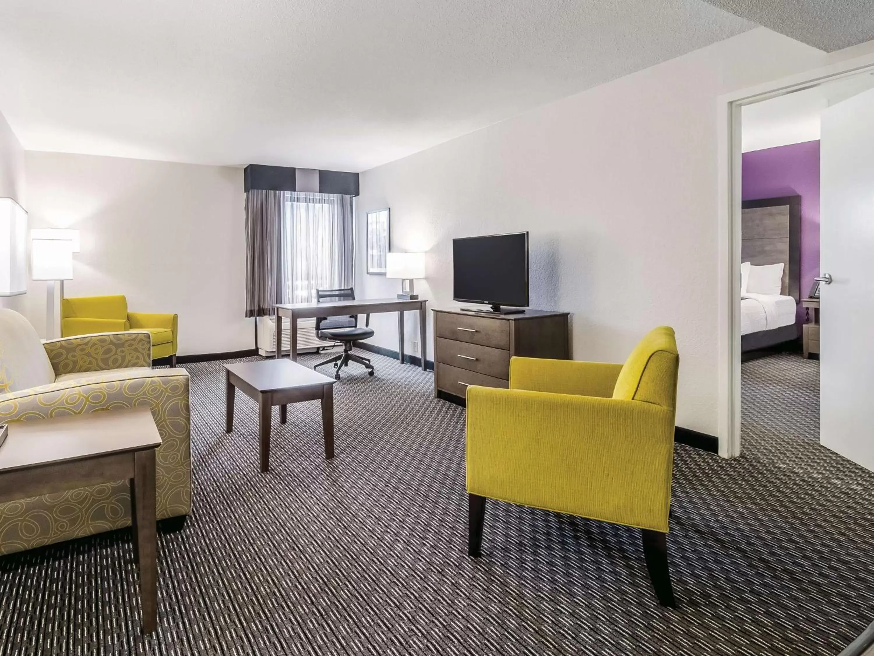 King Suite - Non-Smoking in La Quinta by Wyndham Myrtle Beach - N. Kings Hwy King Suite - Non-Smoking in La Quinta by Wyndham Myrtle Beach - N. Kings Hwy