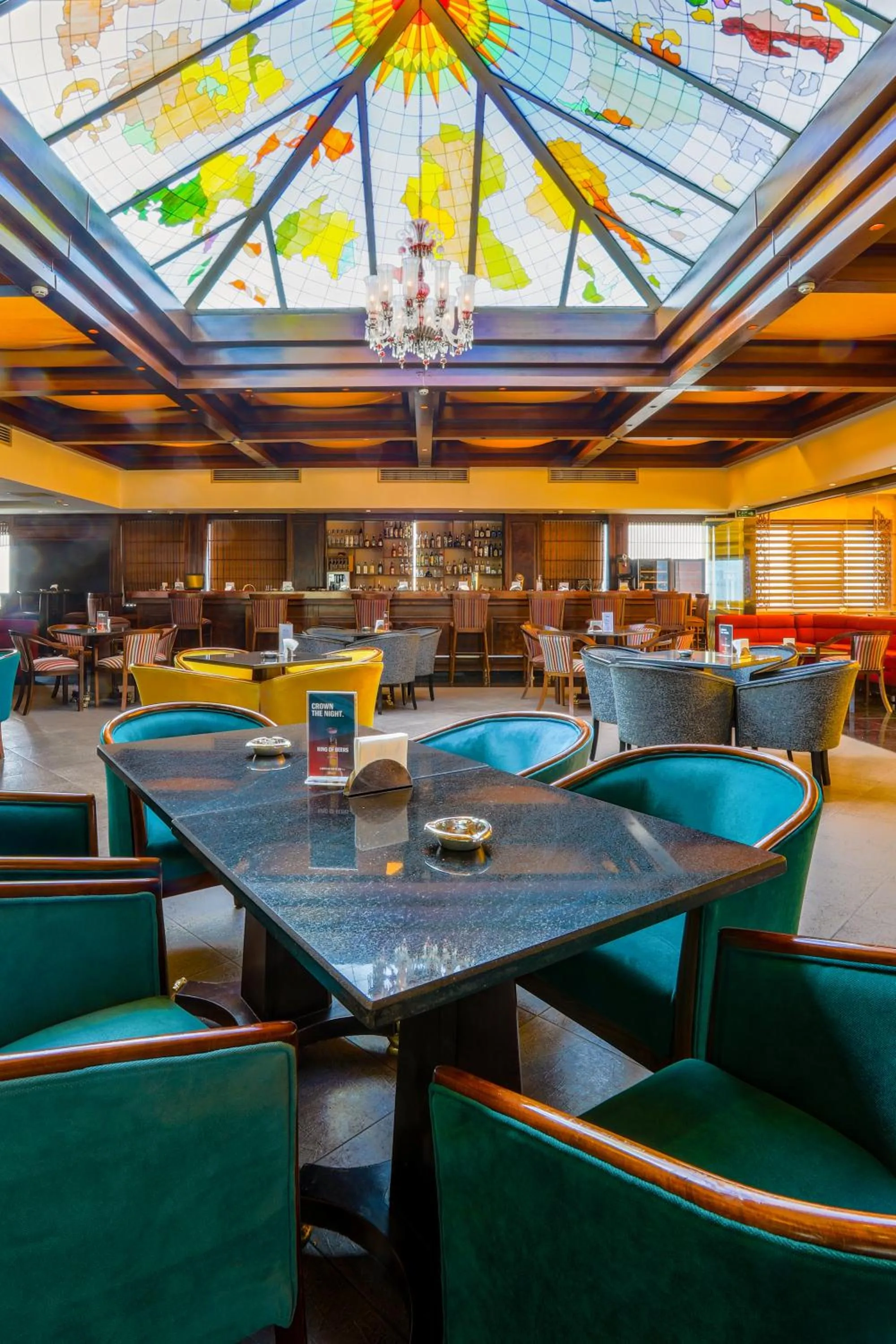 Restaurant/places to eat in Bristol Hotel