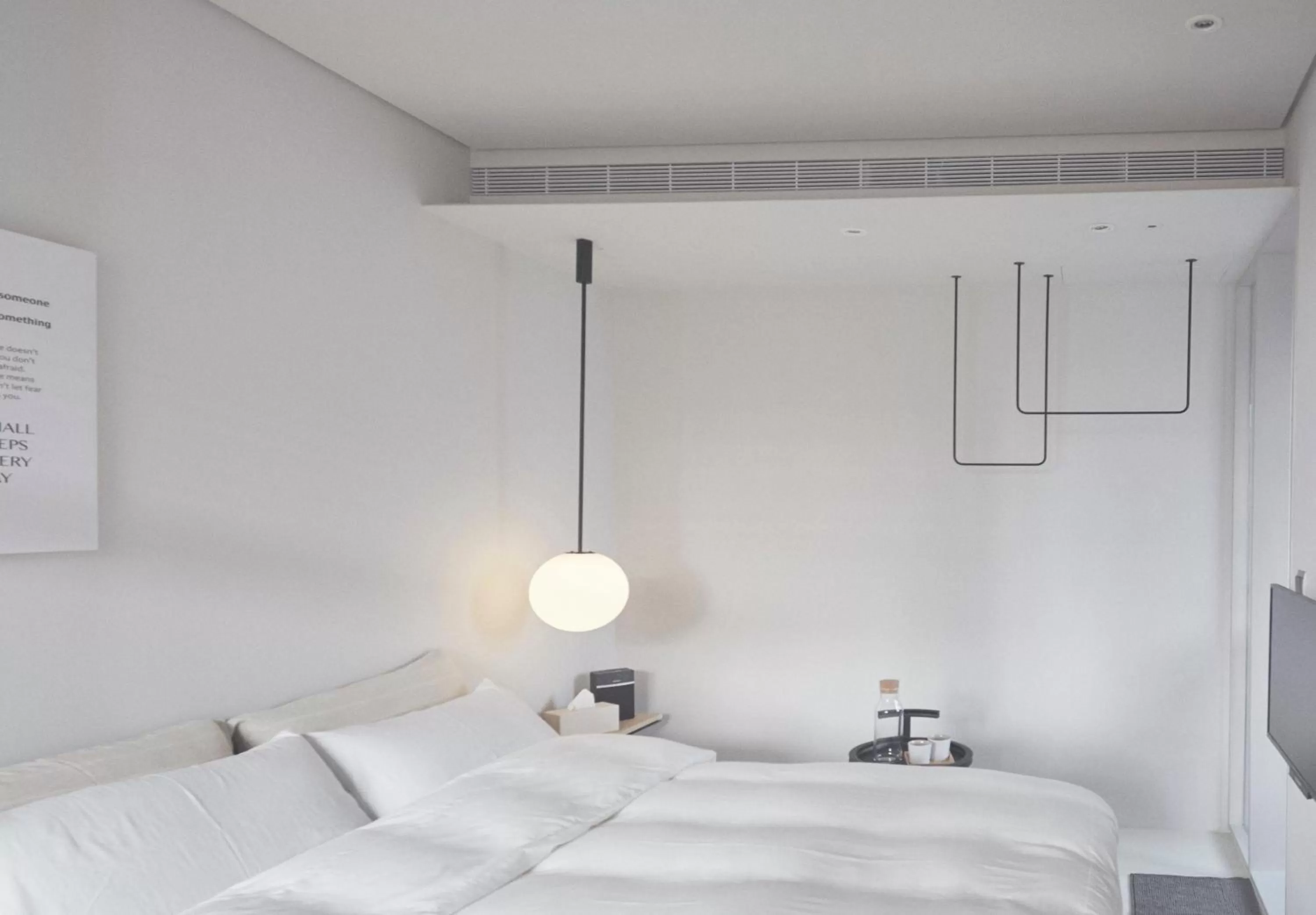 Photo of the whole room, Bed in The Door Inn