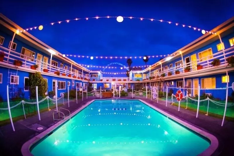 Swimming pool in The Inn at Sunset Cliffs