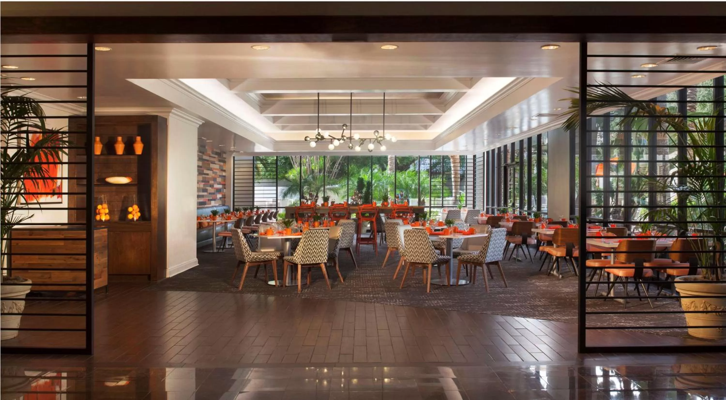 Restaurant/places to eat in Hilton St. Petersburg Bayfront