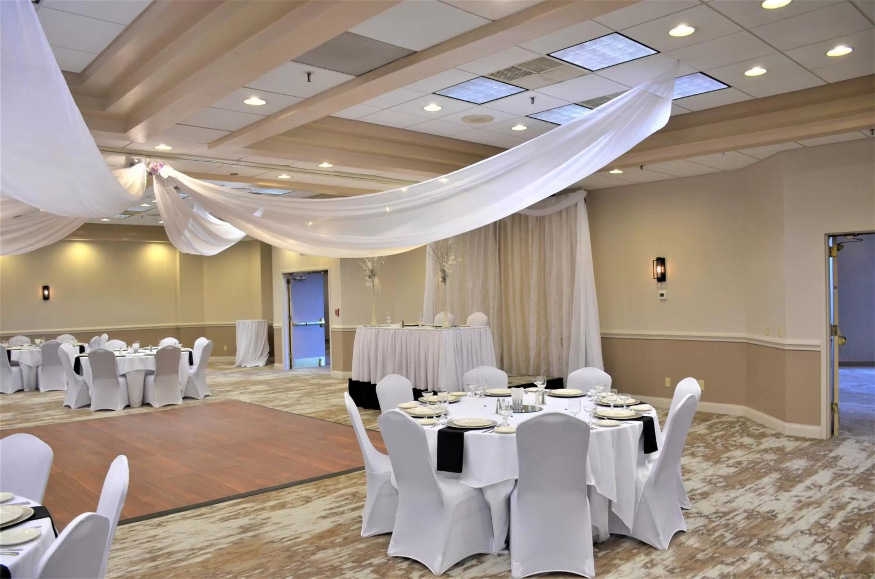 Banquet/Function facilities in Burrstone Inn, an Ascend Collection Hotel