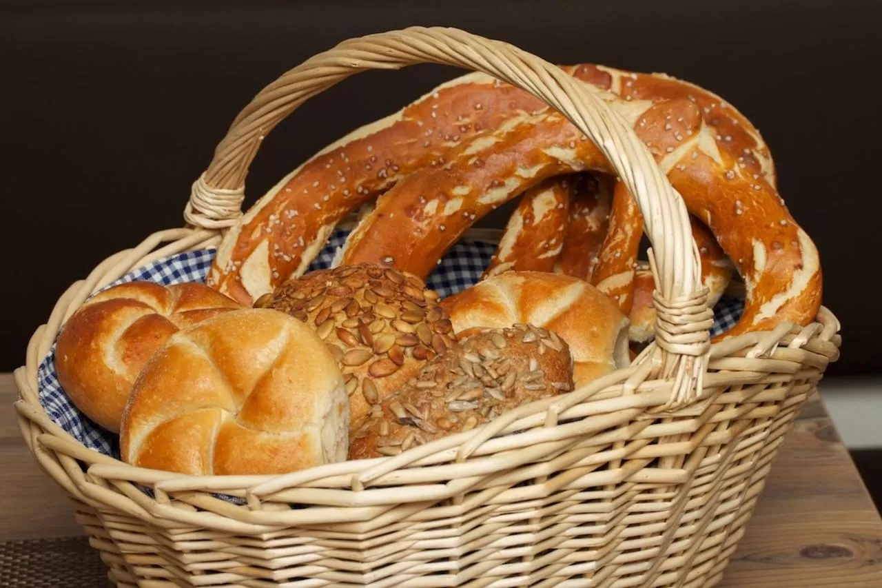 Buffet breakfast in Lohauserhof - Biohof und Hotel