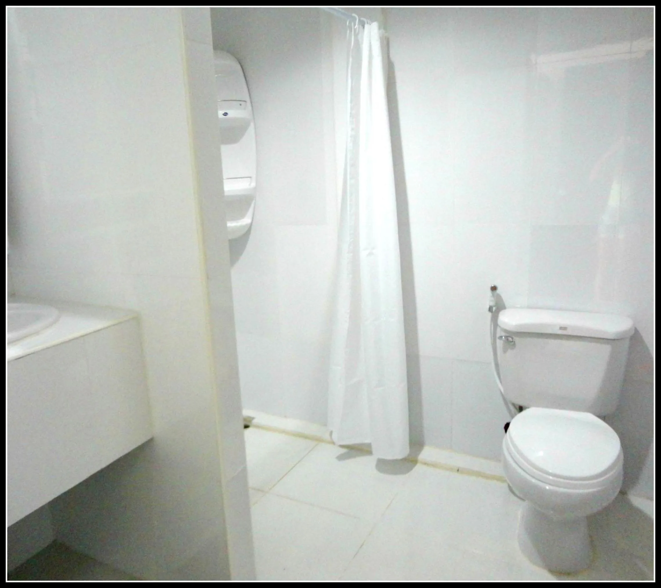 Photo of the whole room in Boomerang Inn