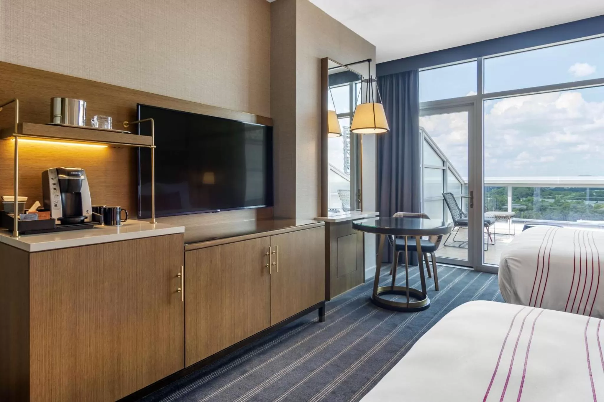 Photo of the whole room, Bed in Omni Hotel at the Battery Atlanta