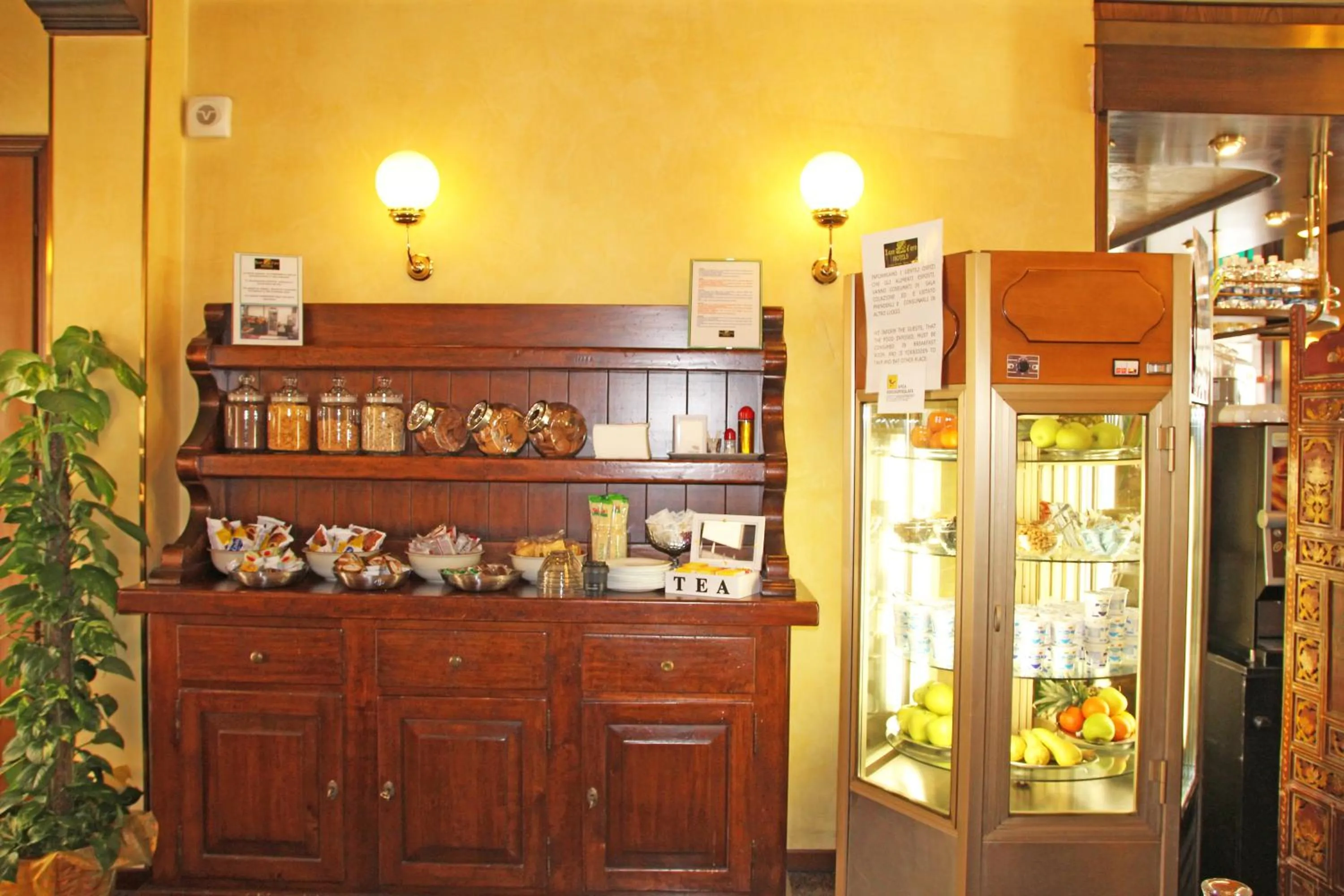 Lounge or bar in Albergo Ristorante Leon d'Oro