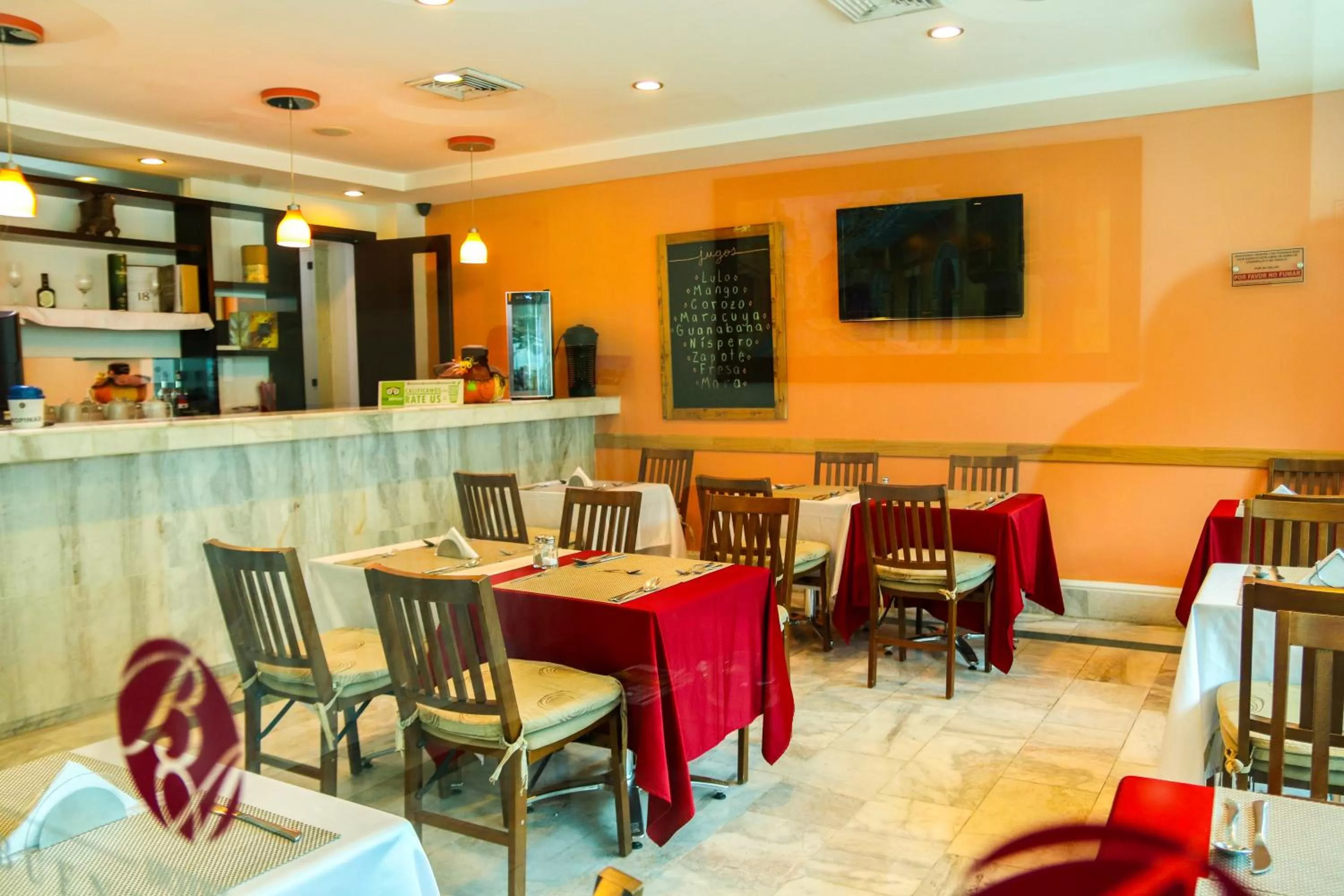 Restaurant/places to eat in Hotel Buenos Aires