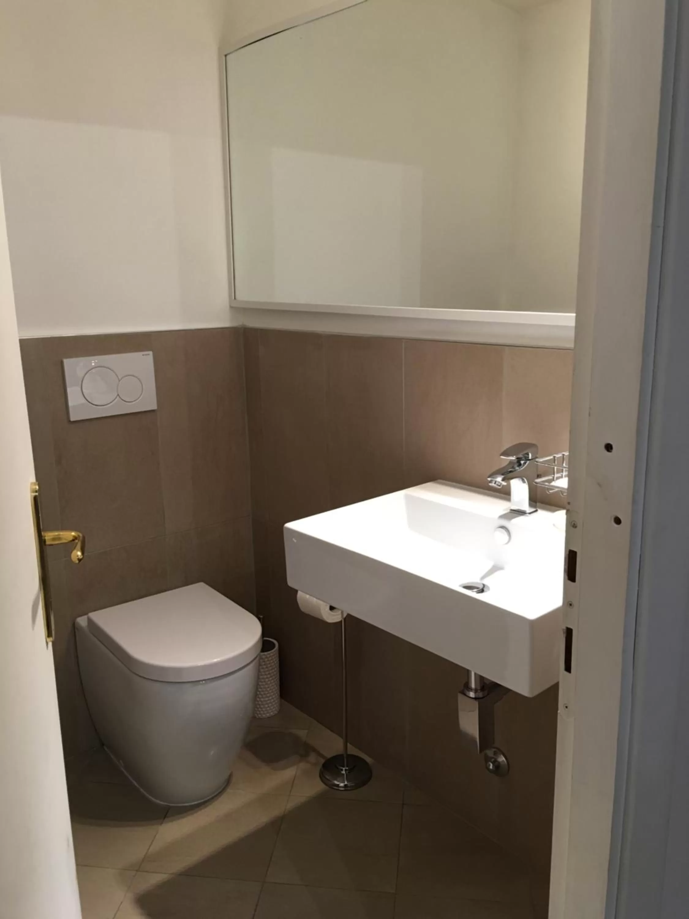 Bathroom in Sangallo Rooms - Residenze Romanae