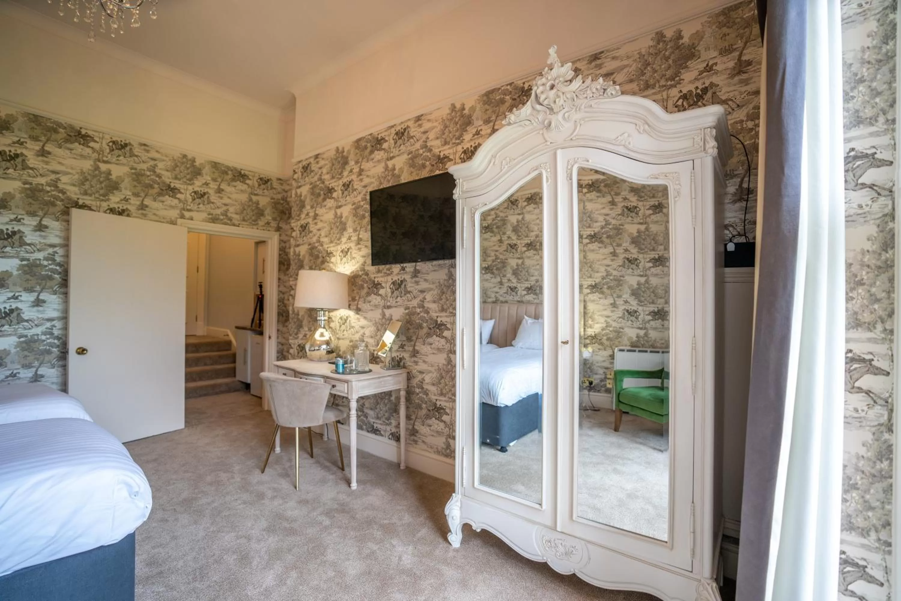 Bedroom, Bed in Broome Park Hotel