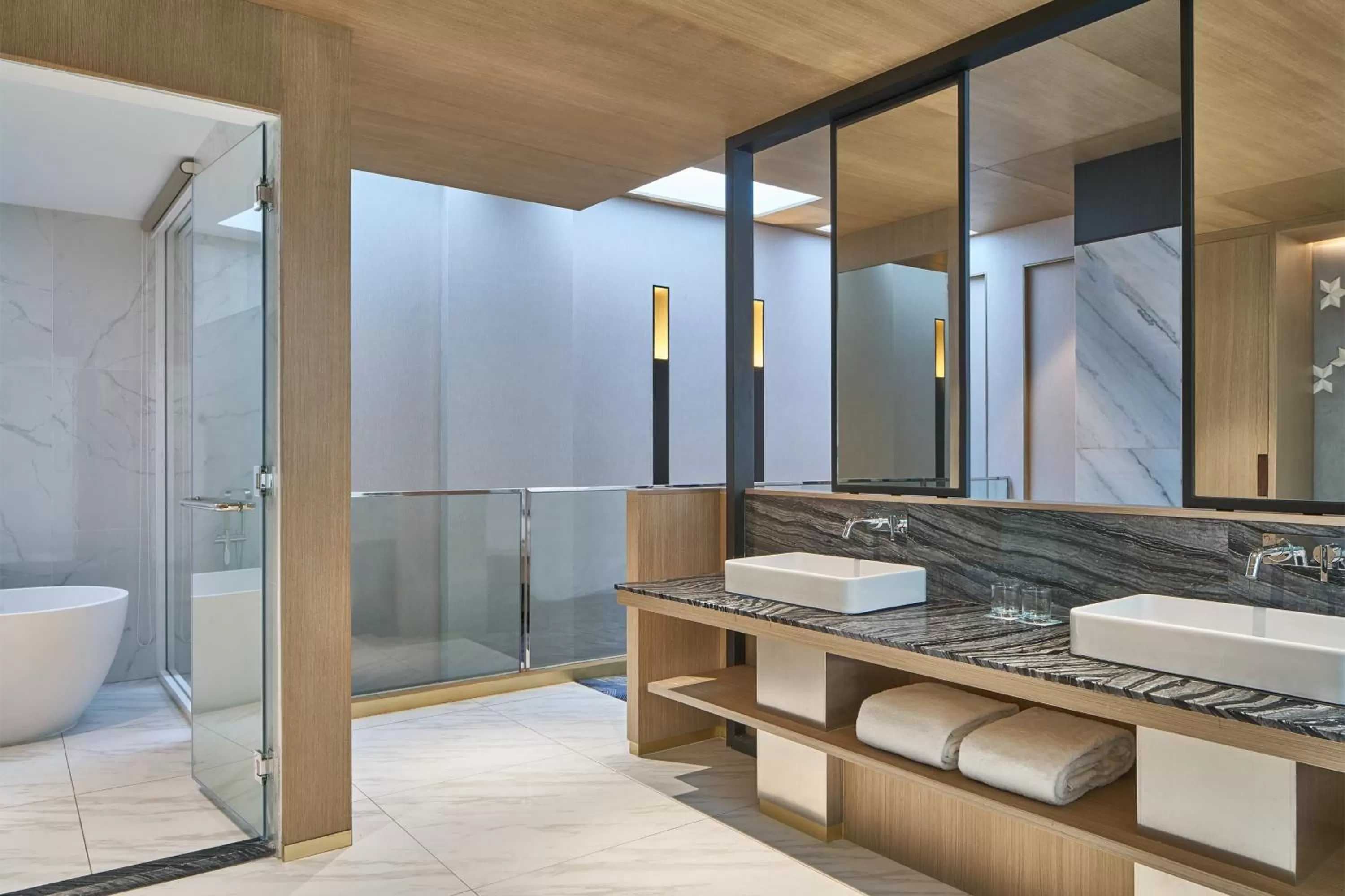 Bedroom in Le Meridien Kota Kinabalu