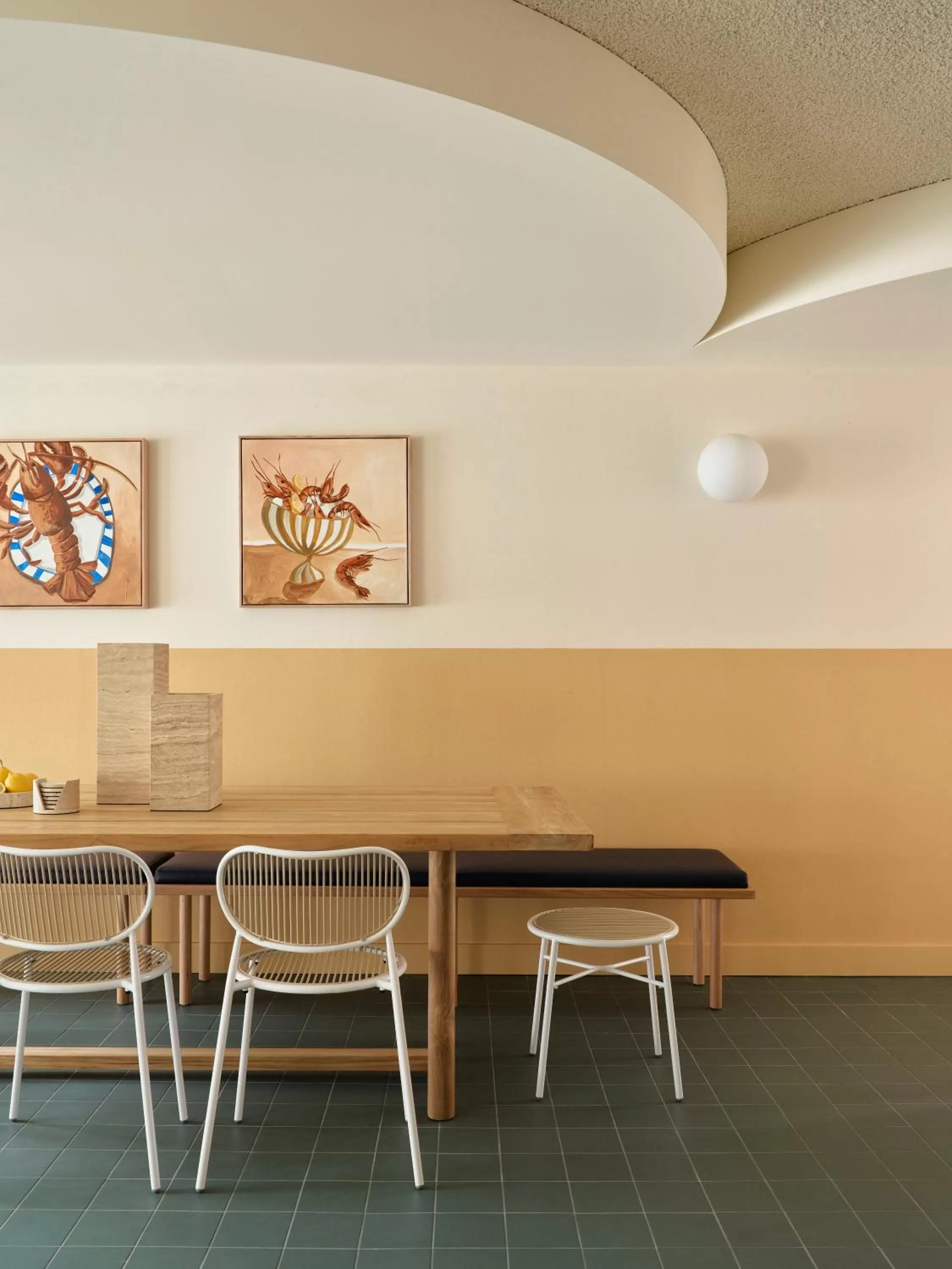 Communal lounge/ TV room in The Isla & Casita