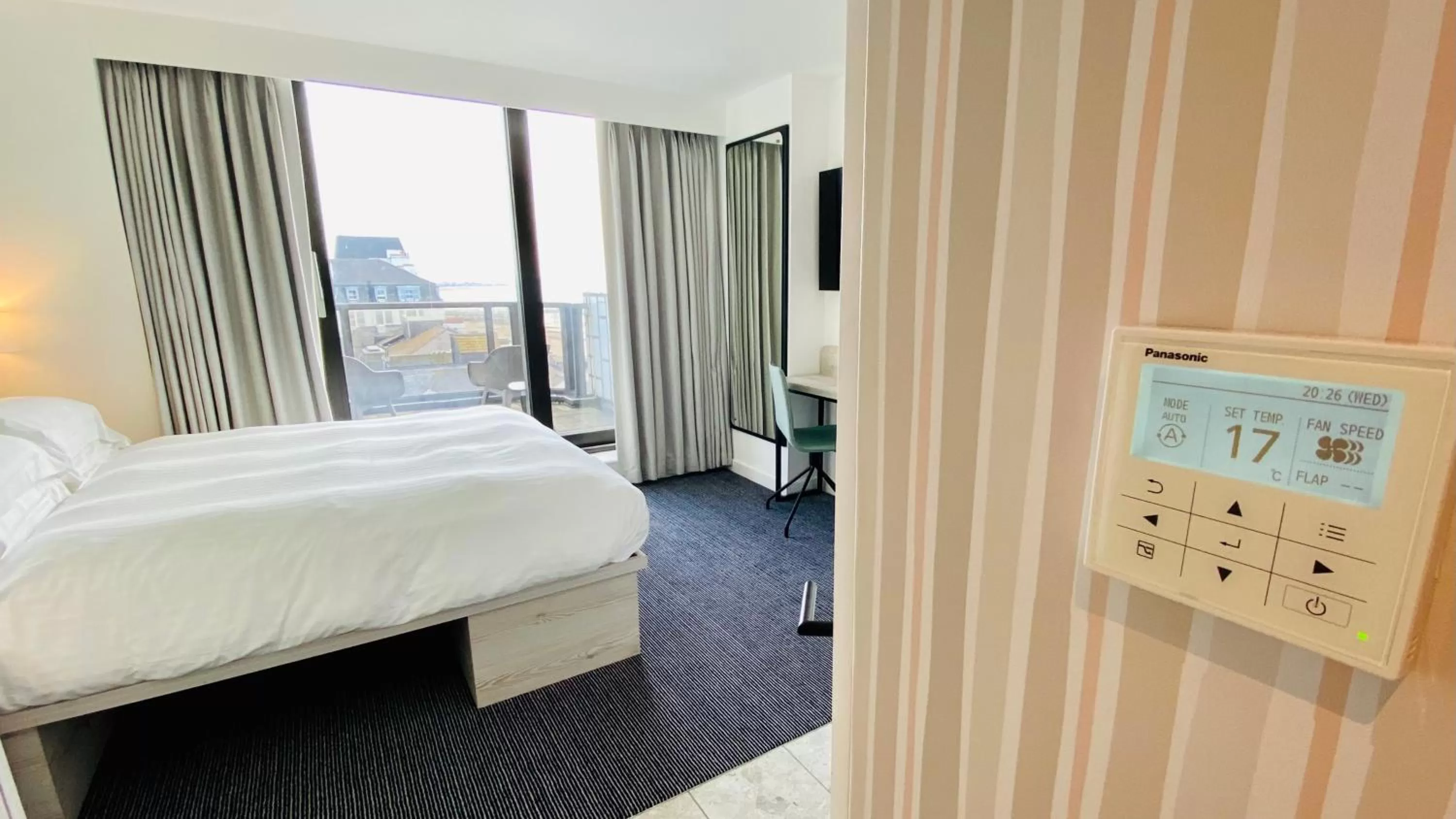 Bedroom, Bed in The View Hotel