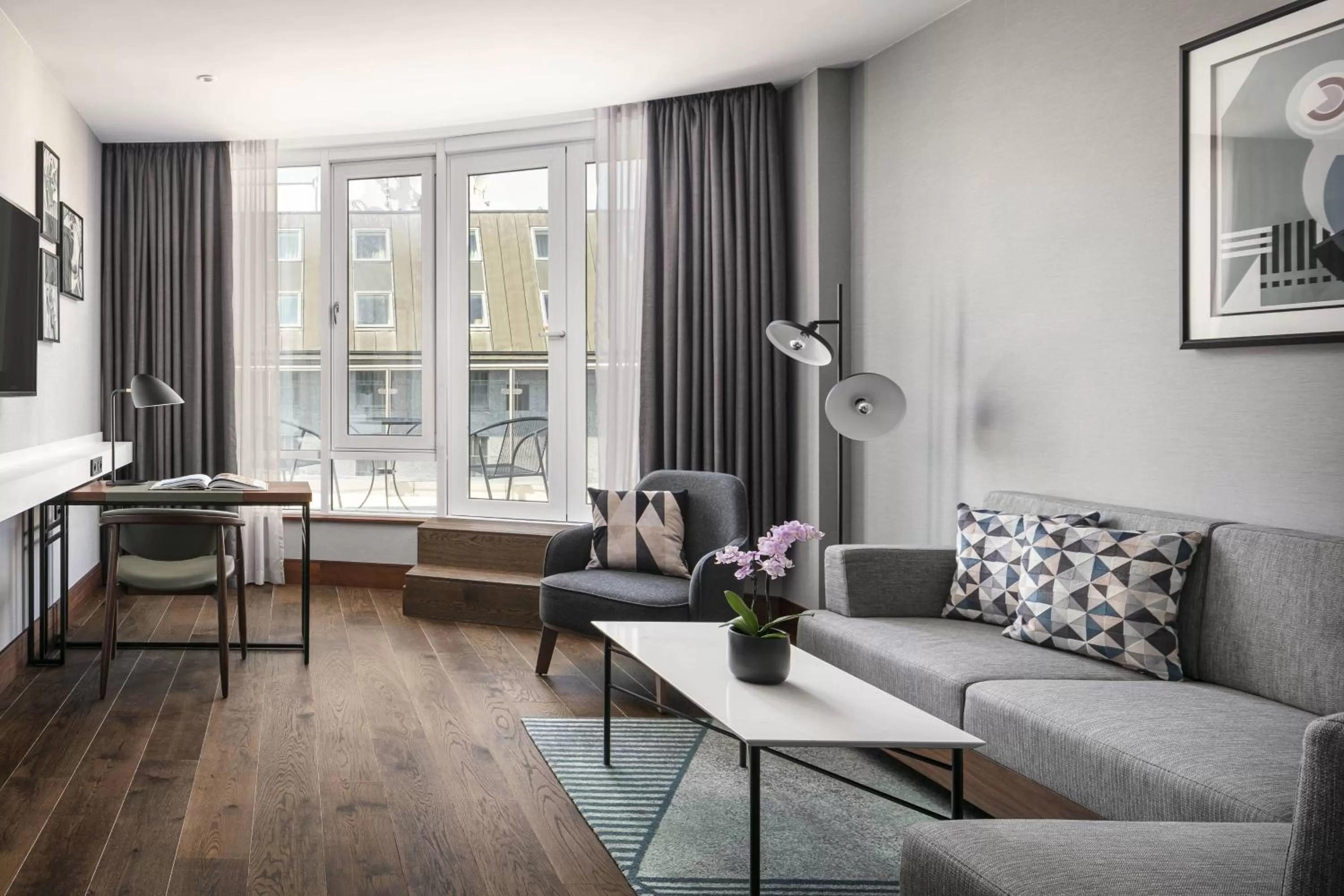 Photo of the whole room in Prague Marriott Hotel