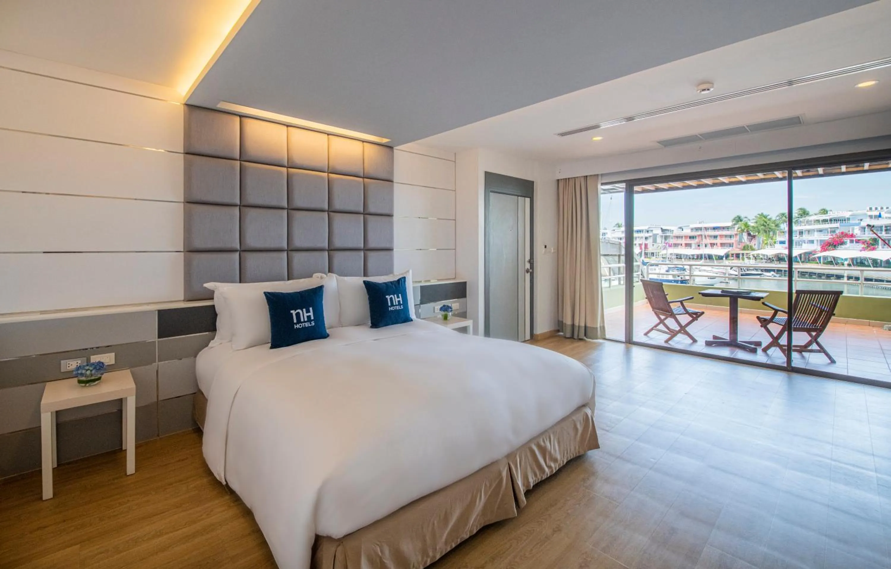 Bedroom, Bed in NH Boat Lagoon Phuket Resort