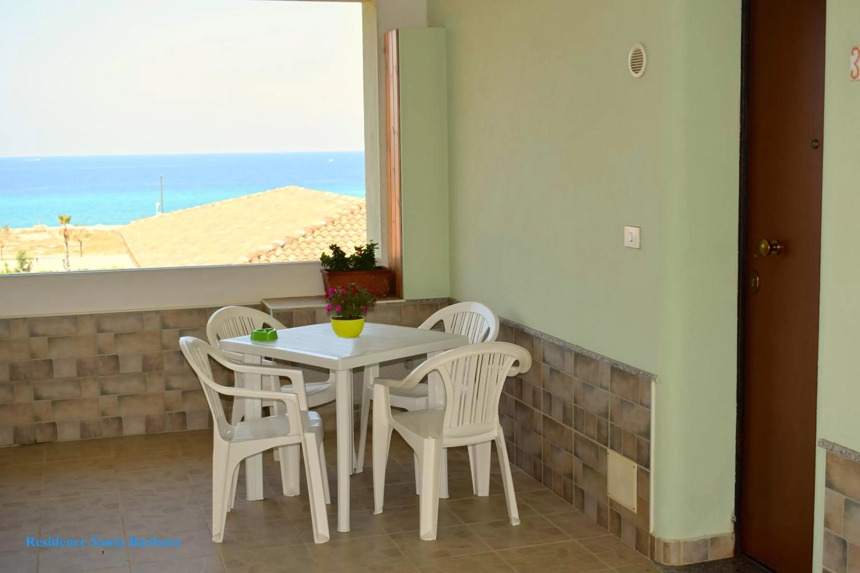 Patio in Residence Santa Barbara