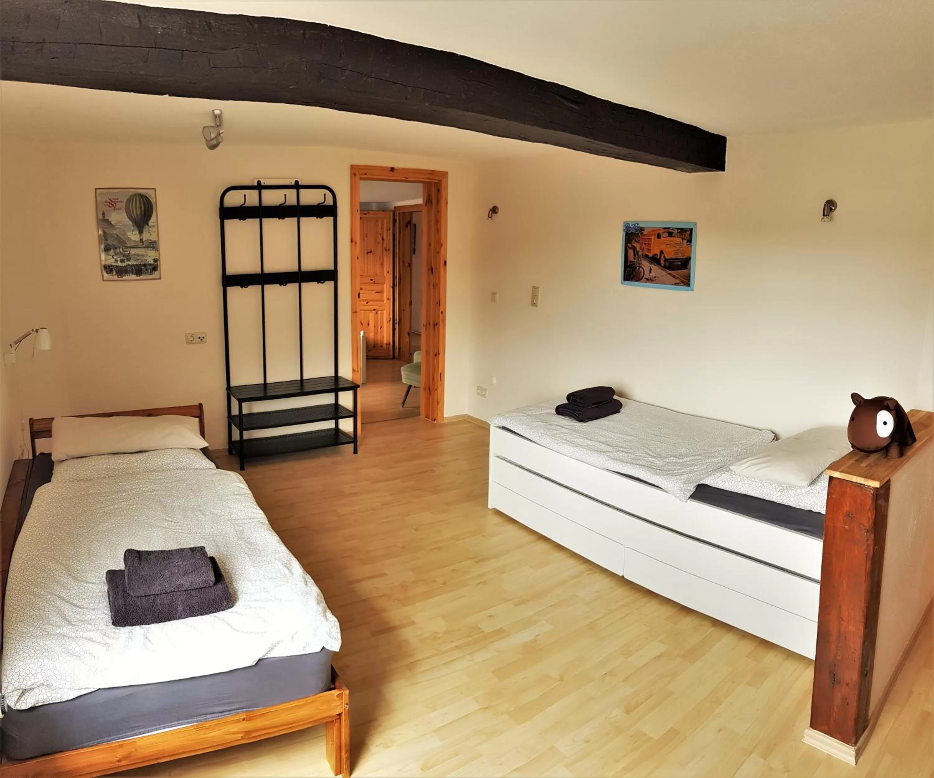 Bed in Roastineer Hotel