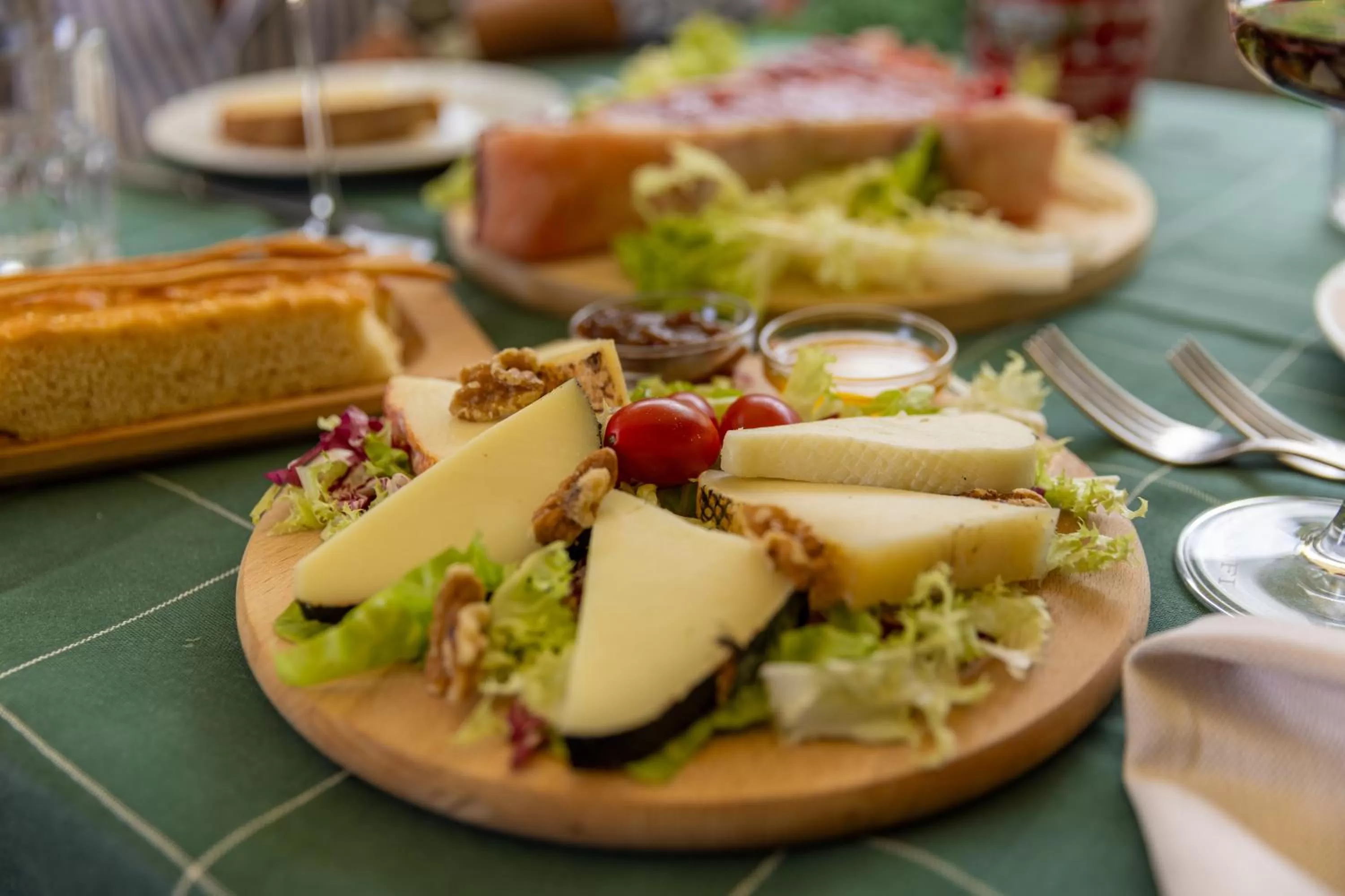 Food and drinks in PALAZZO DEL CAPITANO Wellness & Relais - Luxury Borgo Capitano Collection