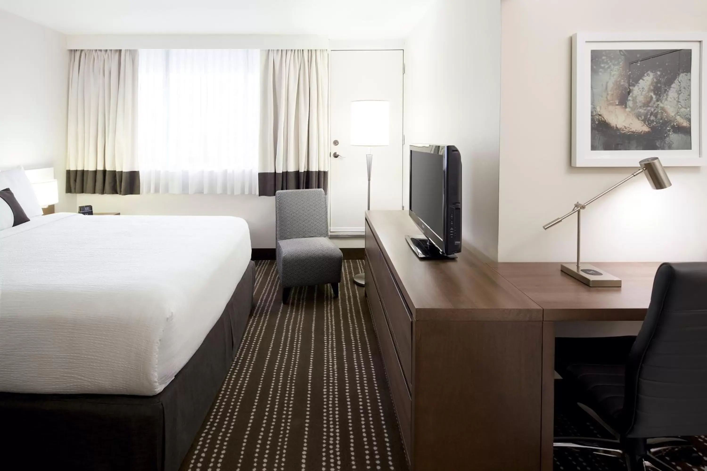 Queen Studio in Hôtel 2170 Lincoln Downtown Montreal Queen Studio in Hôtel 2170 Lincoln Downtown Montreal