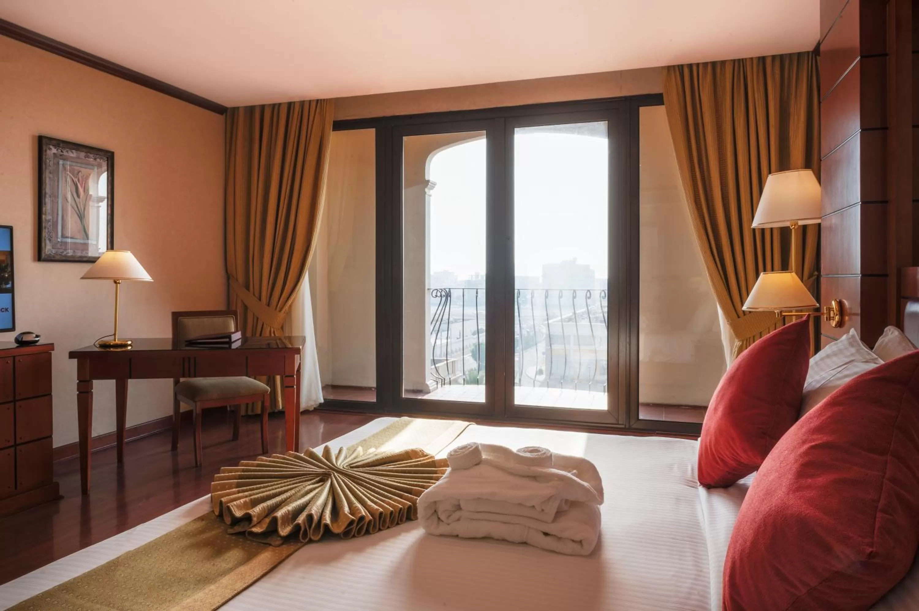 Superior King Room with City View in MOVE INN Jeddah Hotel