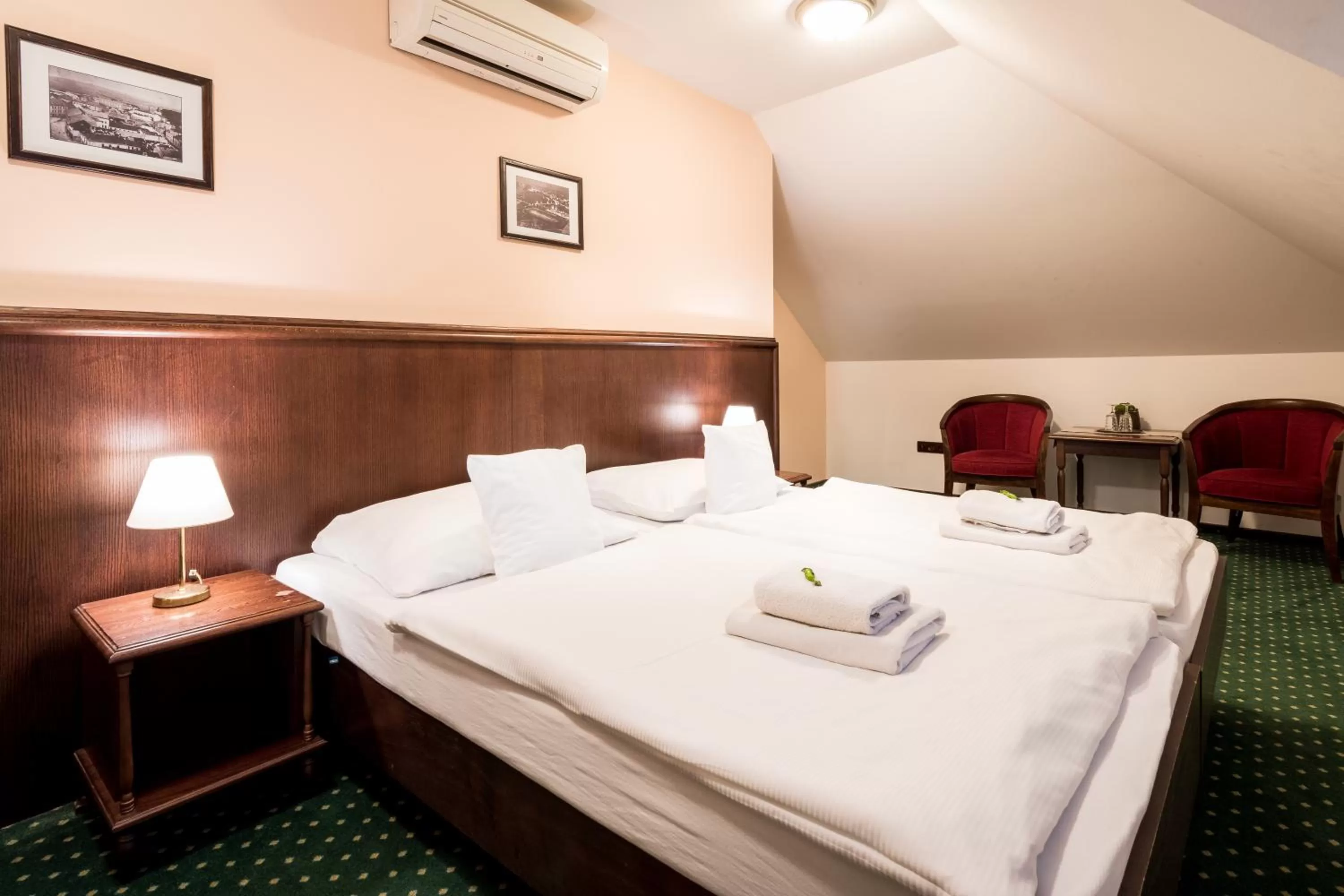 Bed in Hotel U Hejtmana Šarovce