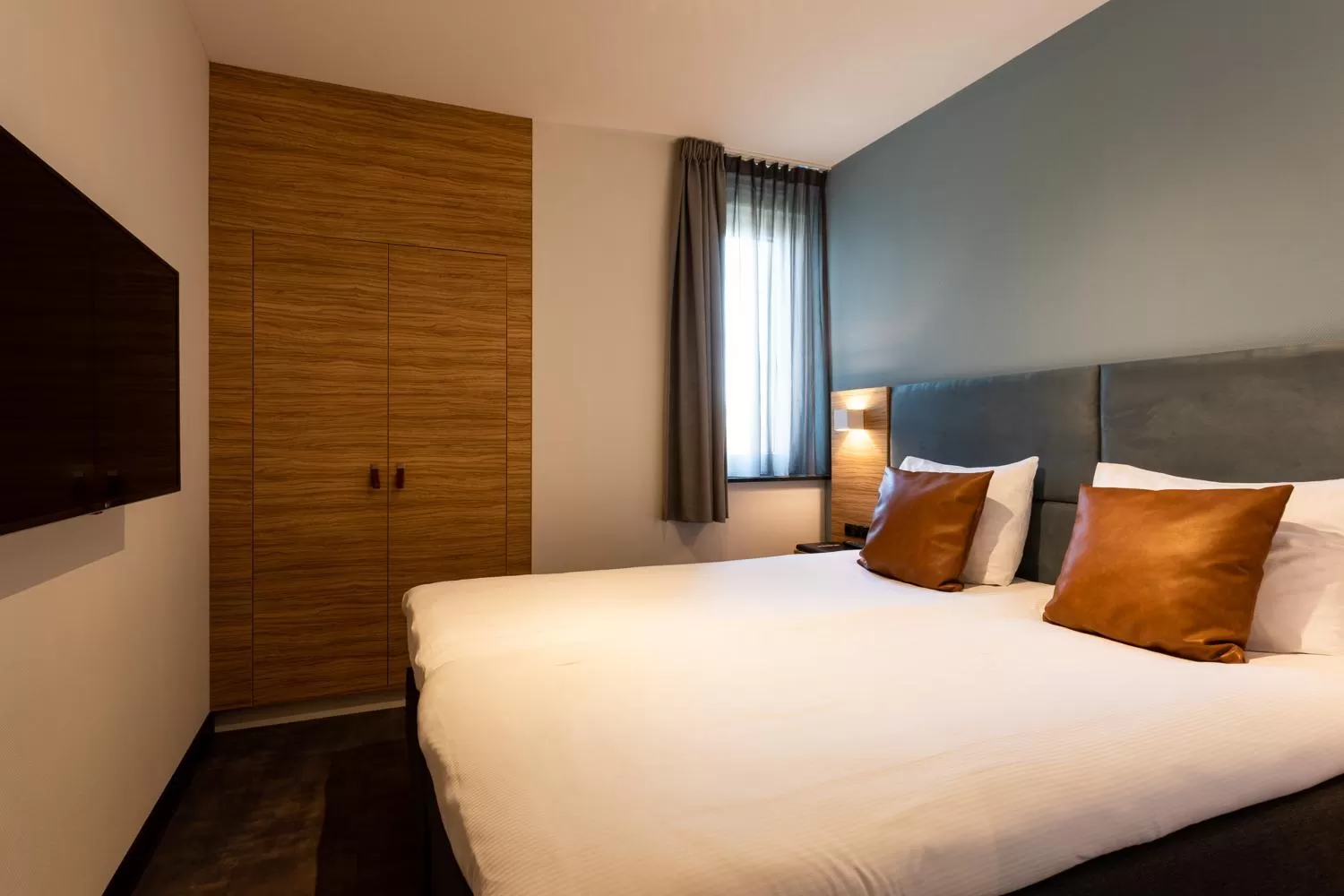 Bed in Hotel Kaap West I Kloeg Collection