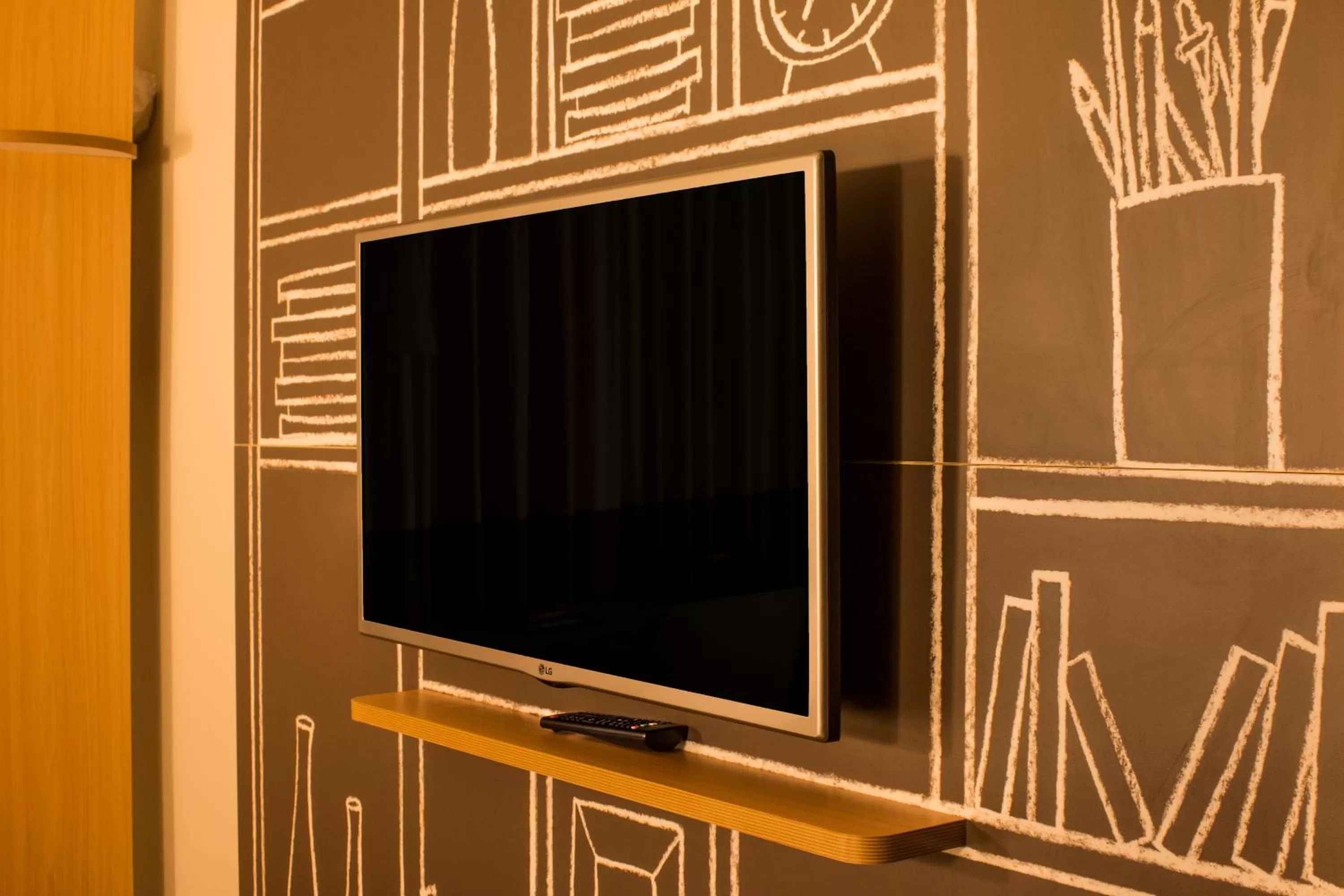 TV and multimedia in ibis Guaiba