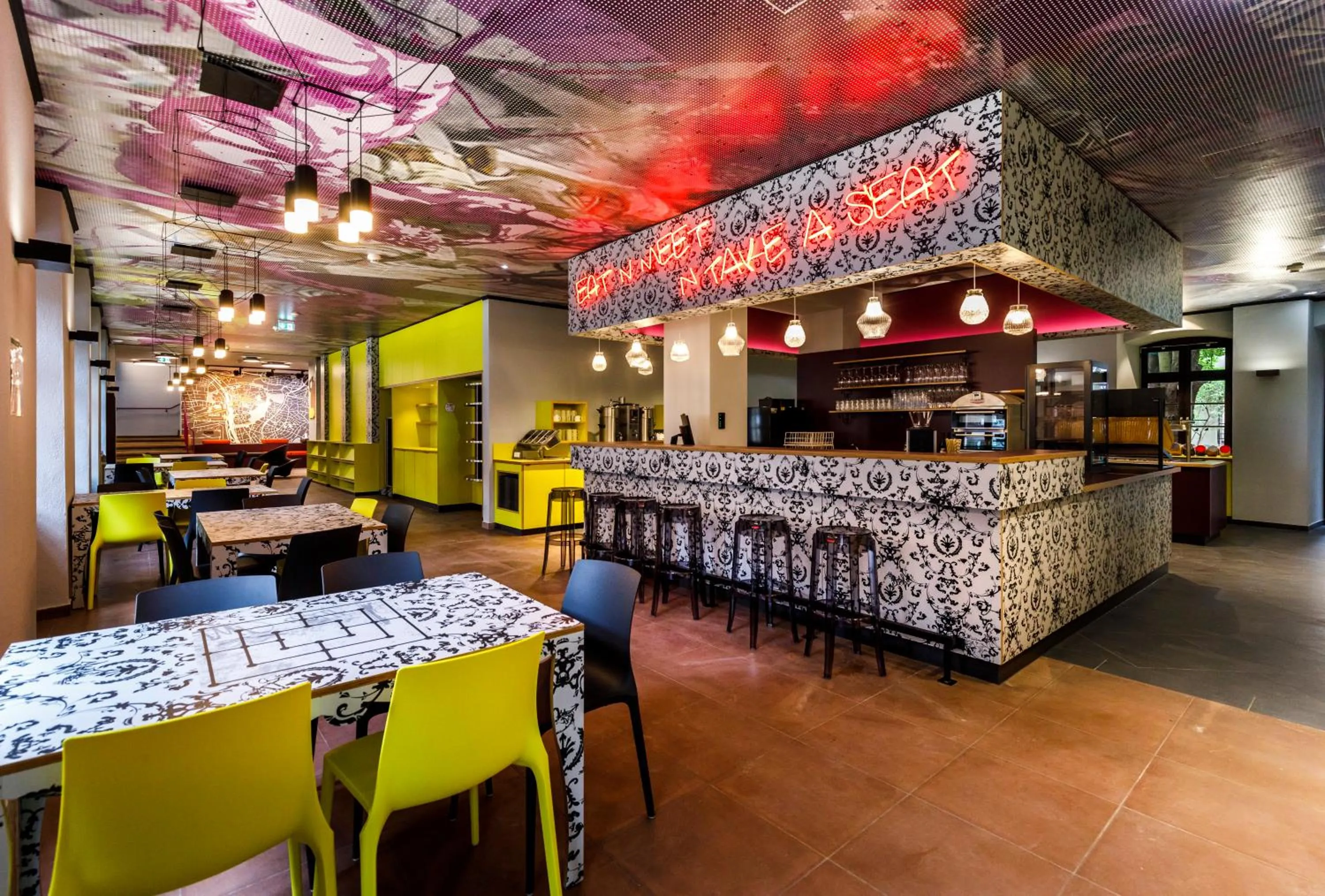 Lounge or bar, Restaurant/Places to Eat in Jugendherberge Würzburg