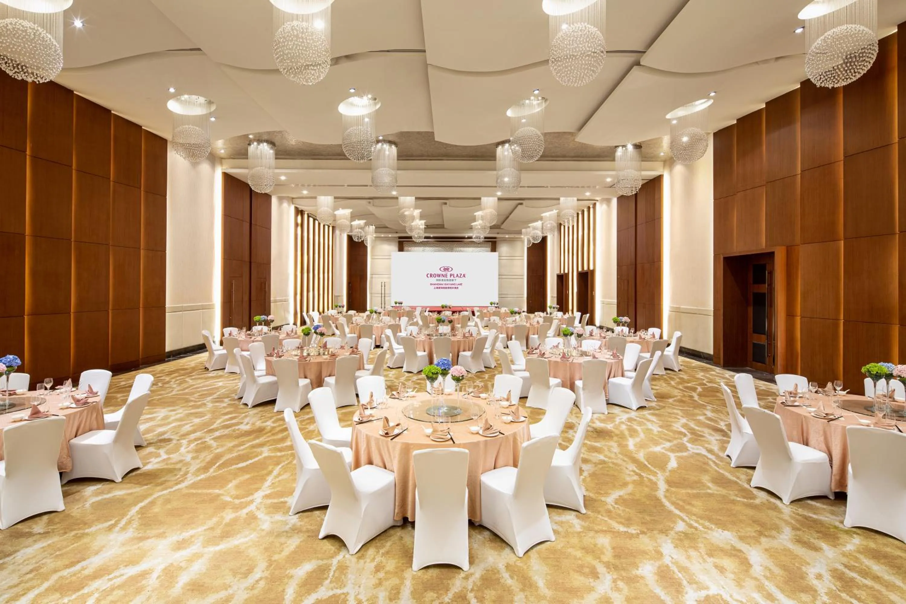 Banquet/Function facilities in Crowne Plaza Shanghai Xiayang Lake by IHG