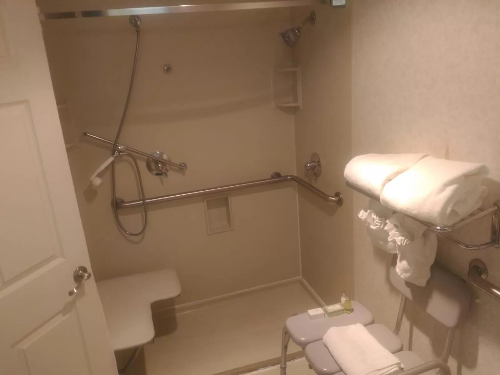 Fireside Inn & Suites Portland